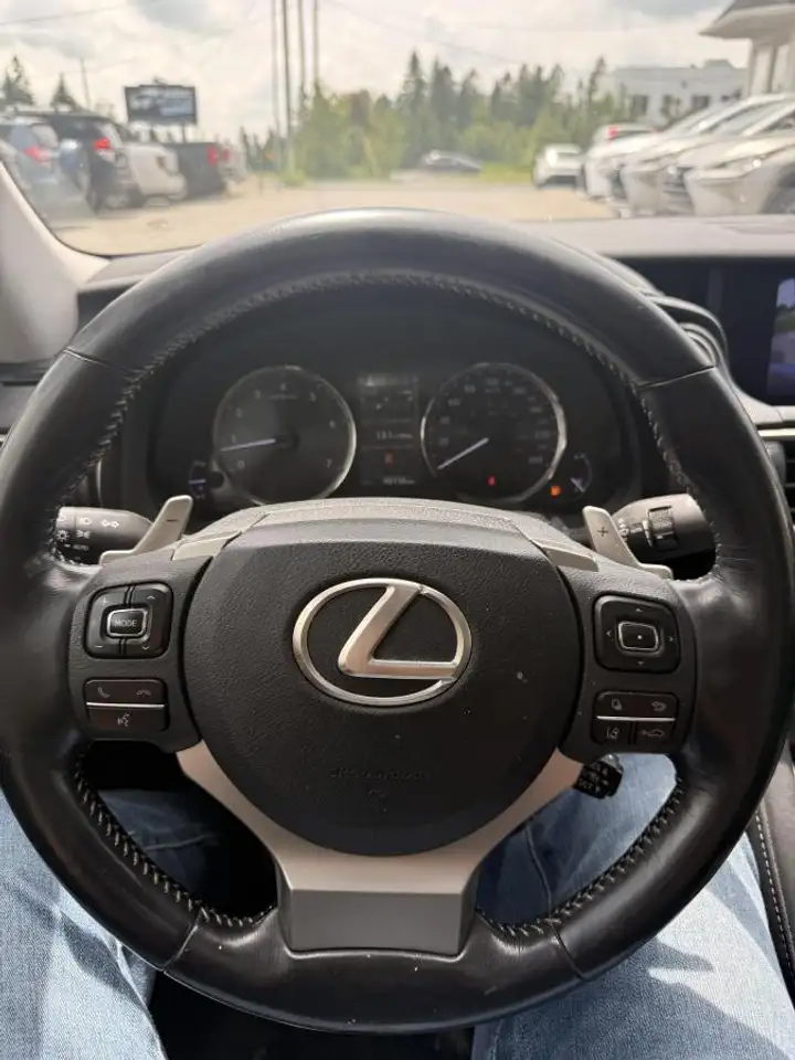 Lexus IS fotografie Lexus IS