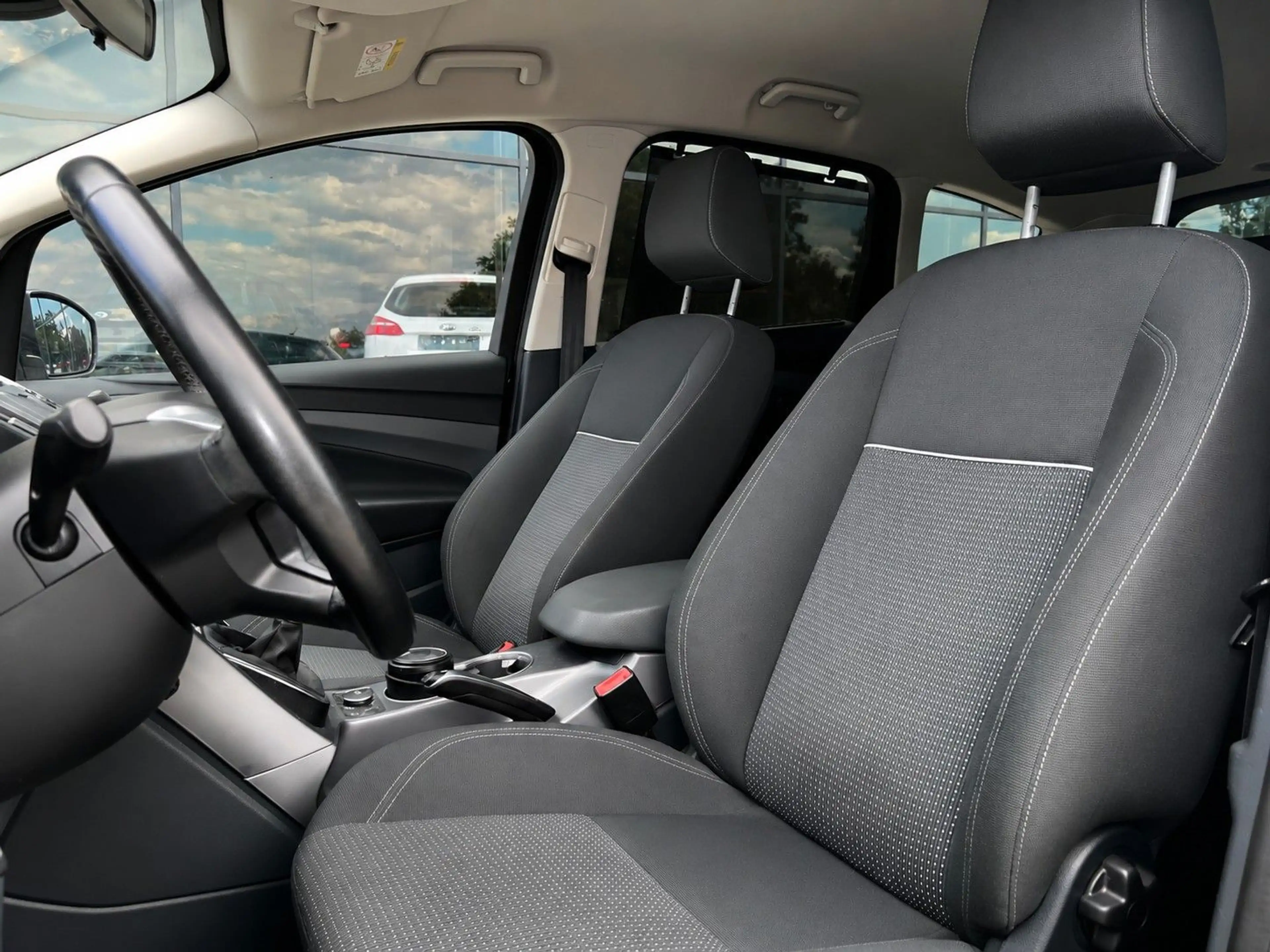 Ford C-Max Sync Edition Zahnriemen Neu PDC Navi — photo 9