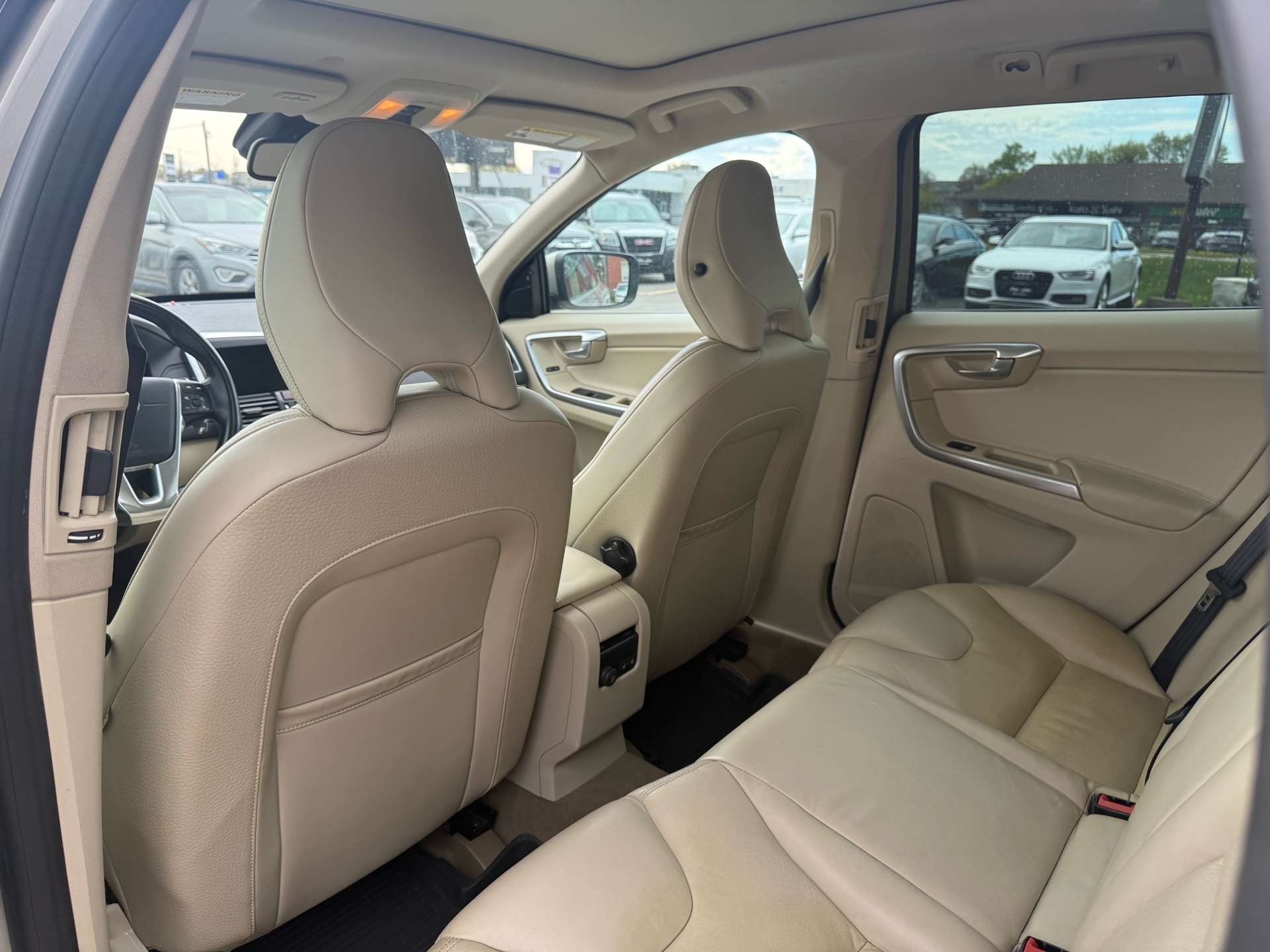 2014 Volvo XC60 AWD 5dr T6 thumb 16