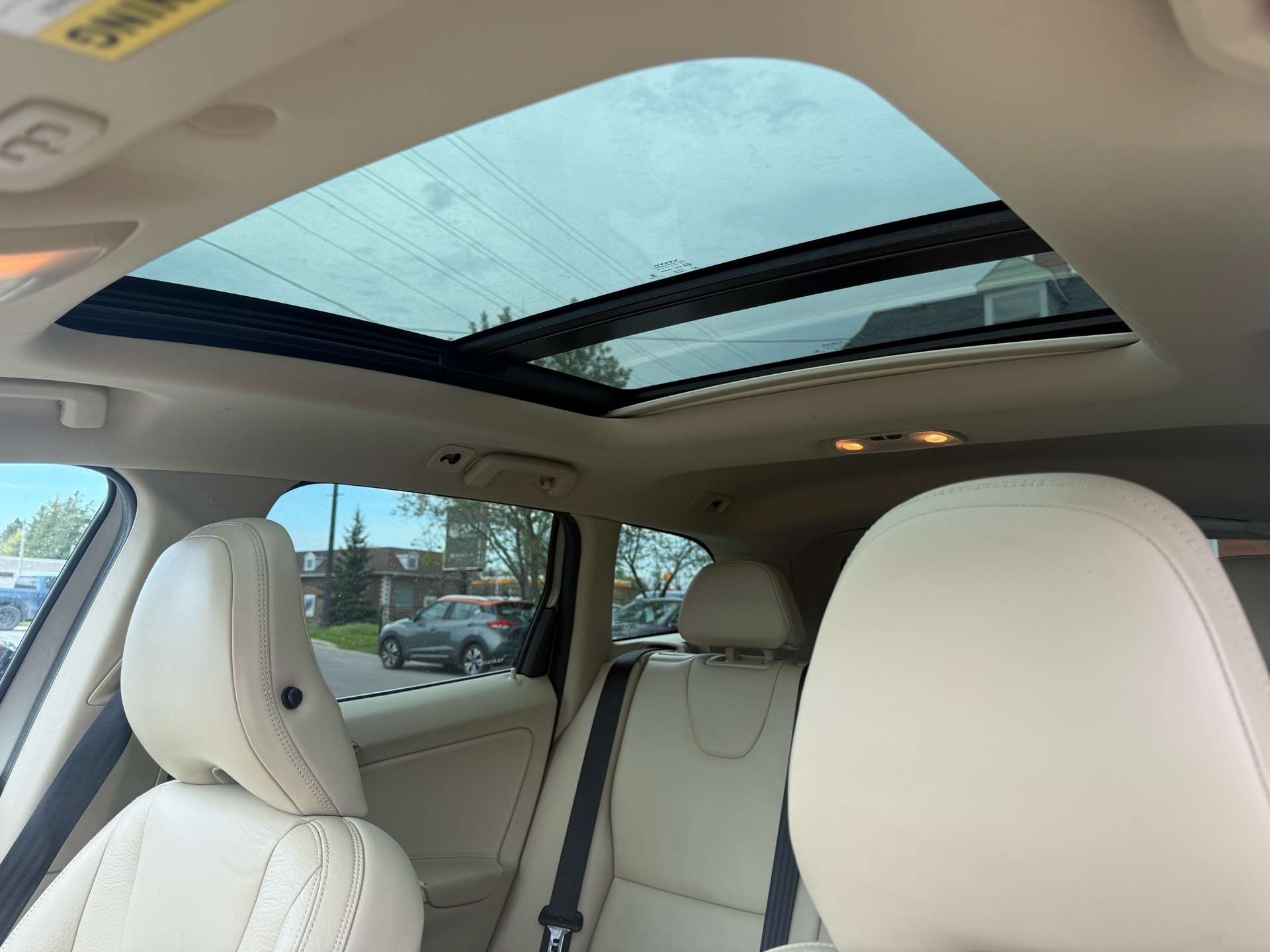 2014 Volvo XC60 AWD 5dr T6 thumb 14