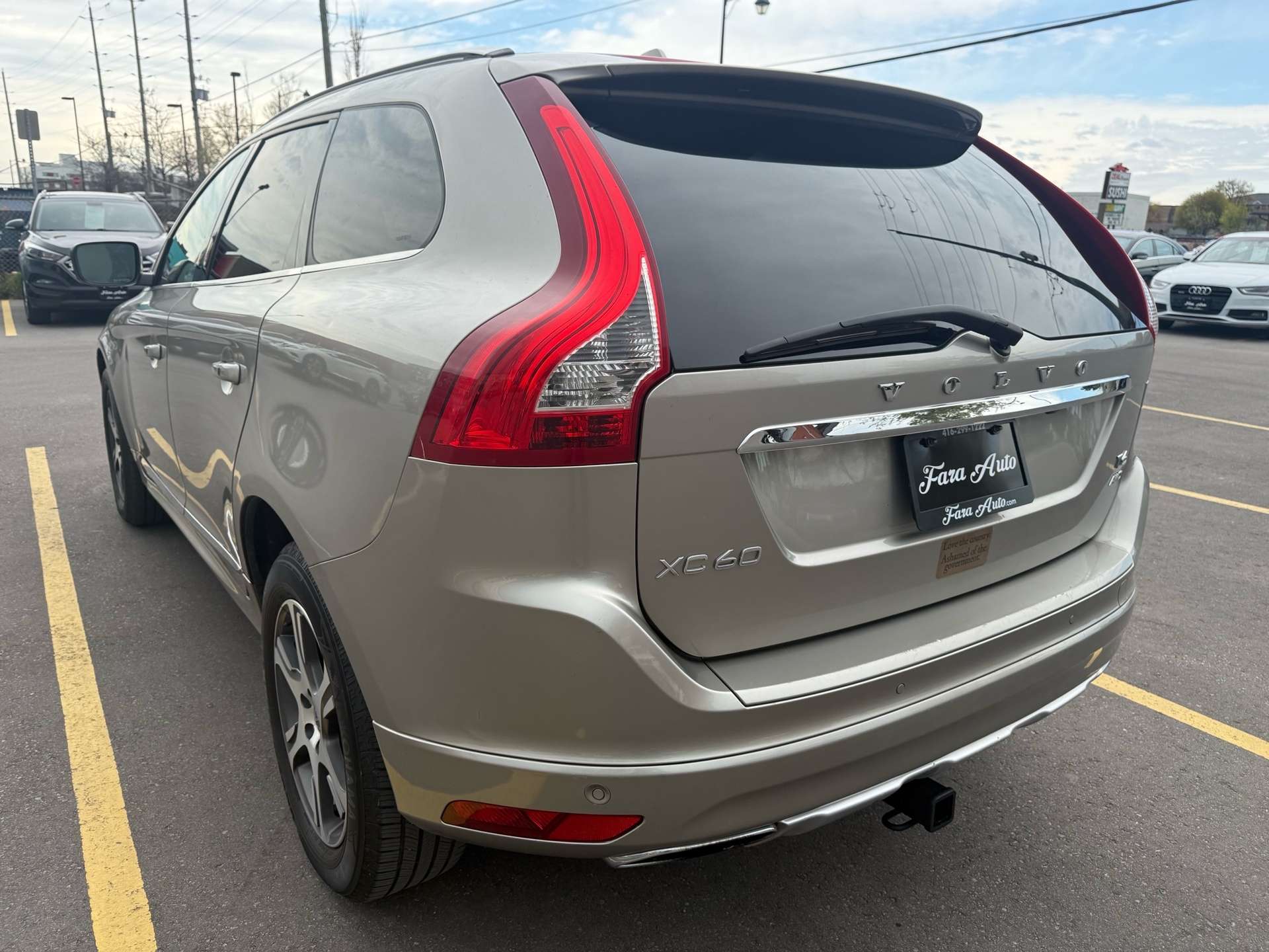 2014 Volvo XC60 AWD 5dr T6 alt 3