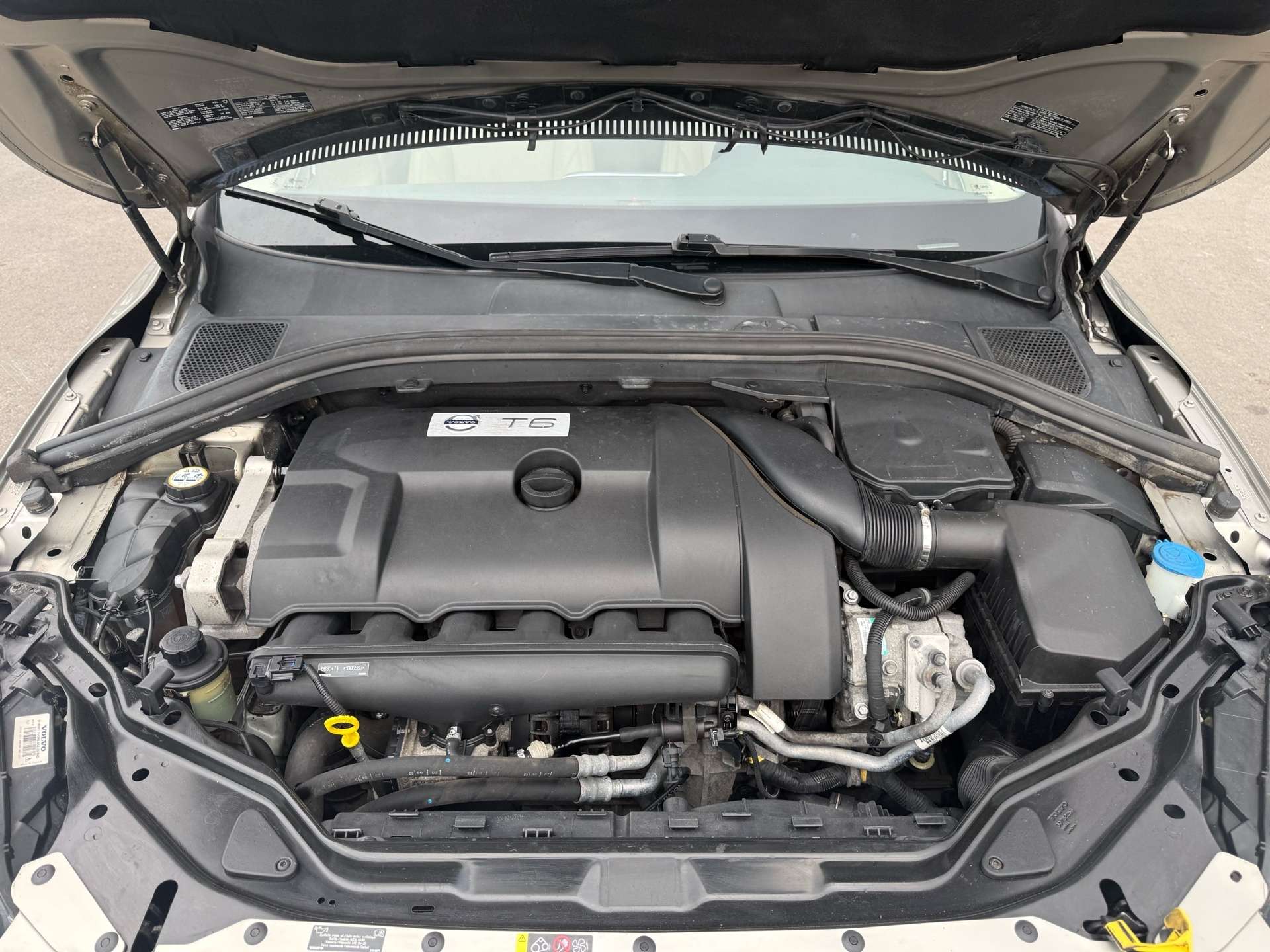 2014 Volvo XC60 AWD 5dr T6 thumb 31