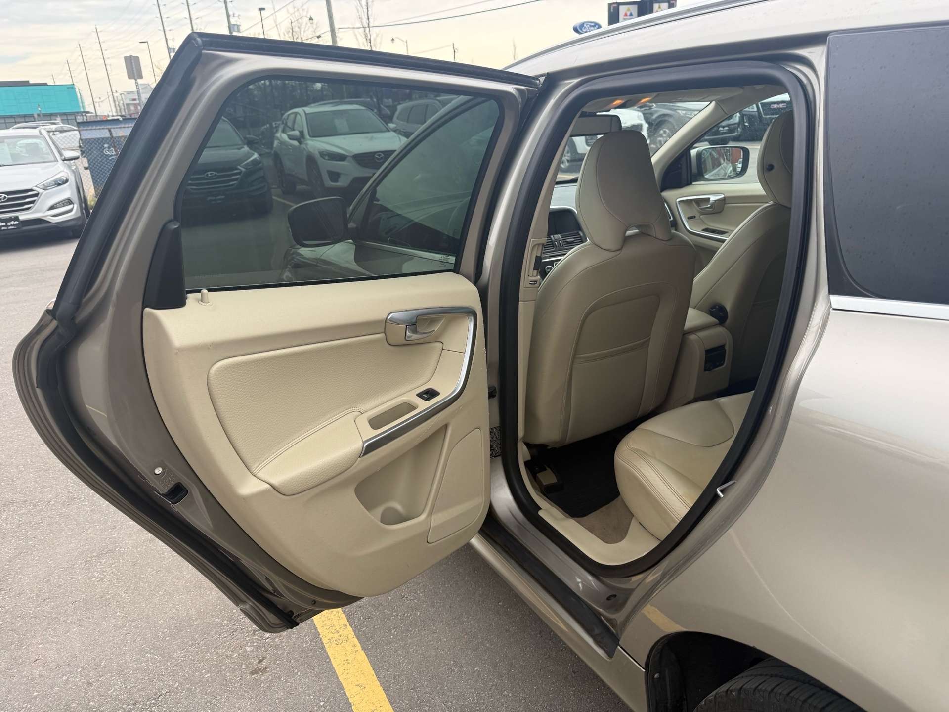 2014 Volvo XC60 AWD 5dr T6 thumb 15