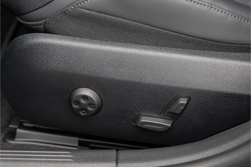 Mercedes-Benz C 300 Estate e AMG Line, Distronic, Trekhaak, Camera, Hy — photo 22