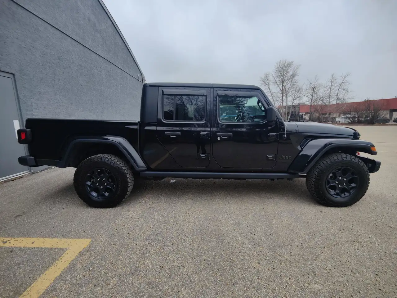 Jeep Gladiator снимка Jeep Gladiator