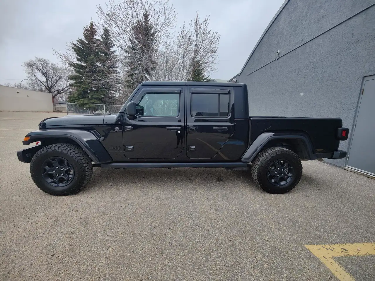 Jeep Gladiator снимка Jeep Gladiator