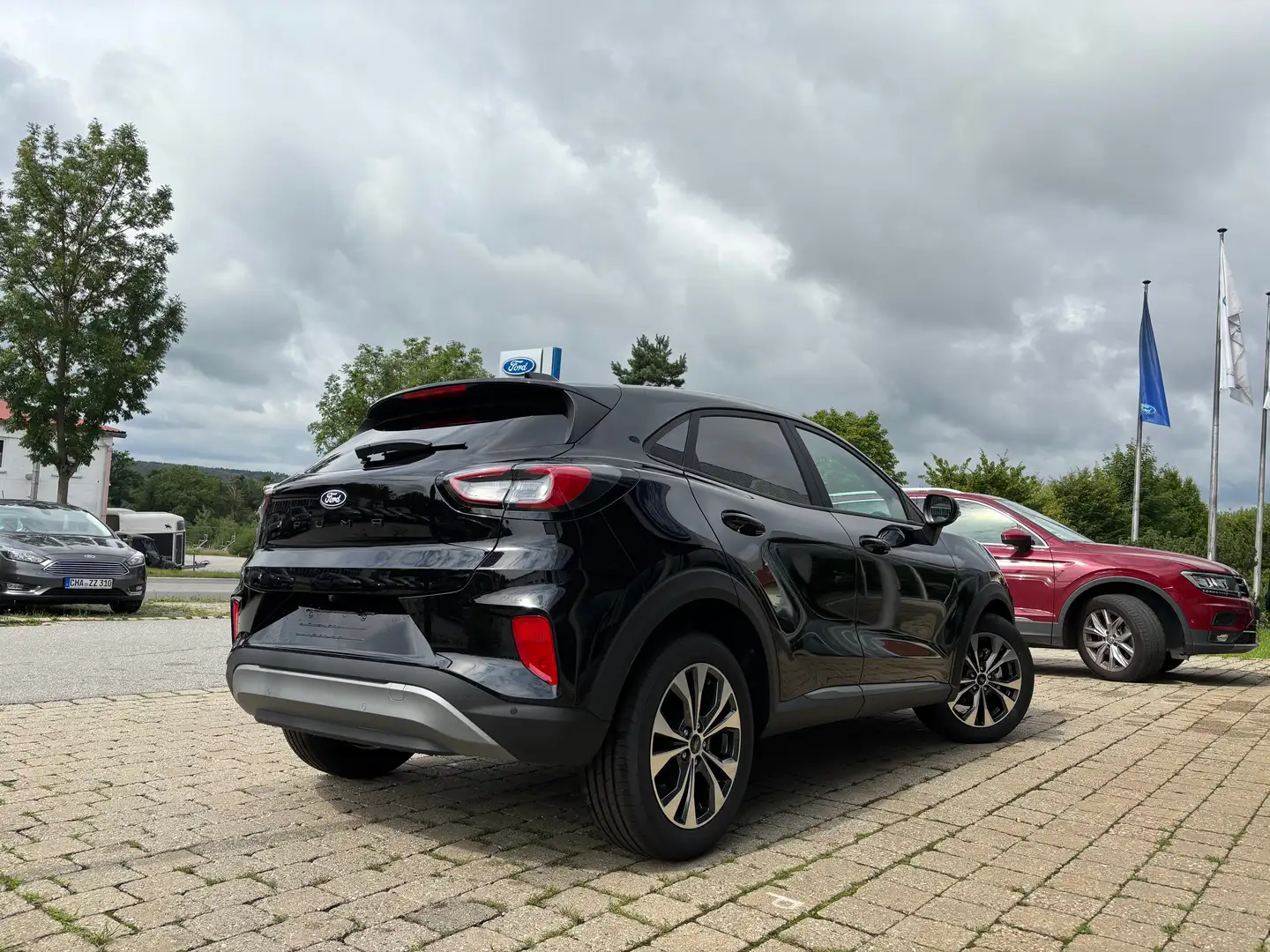 Ford Puma Titanium Schwarz - 1