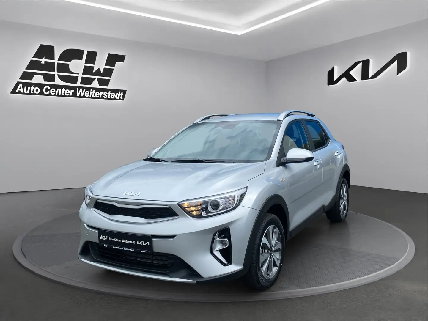 Kia Stonic STONIC 1.2 VISION NAVI KAMERA SITZHEIZUNG CARPLAY Silber - 1