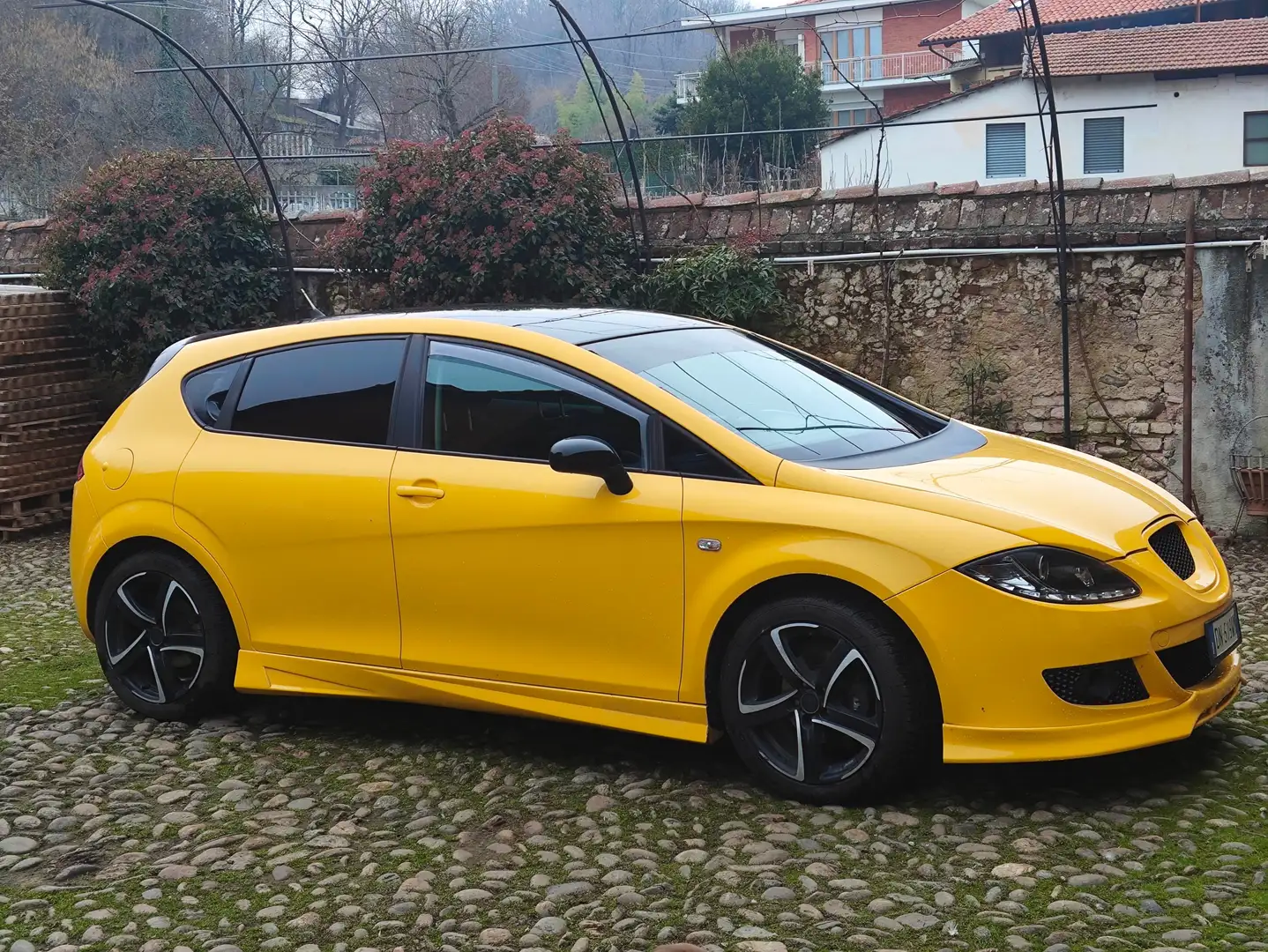 SEAT Leon Leon II 2005 1.9 tdi Style (stylance) Giallo - 2