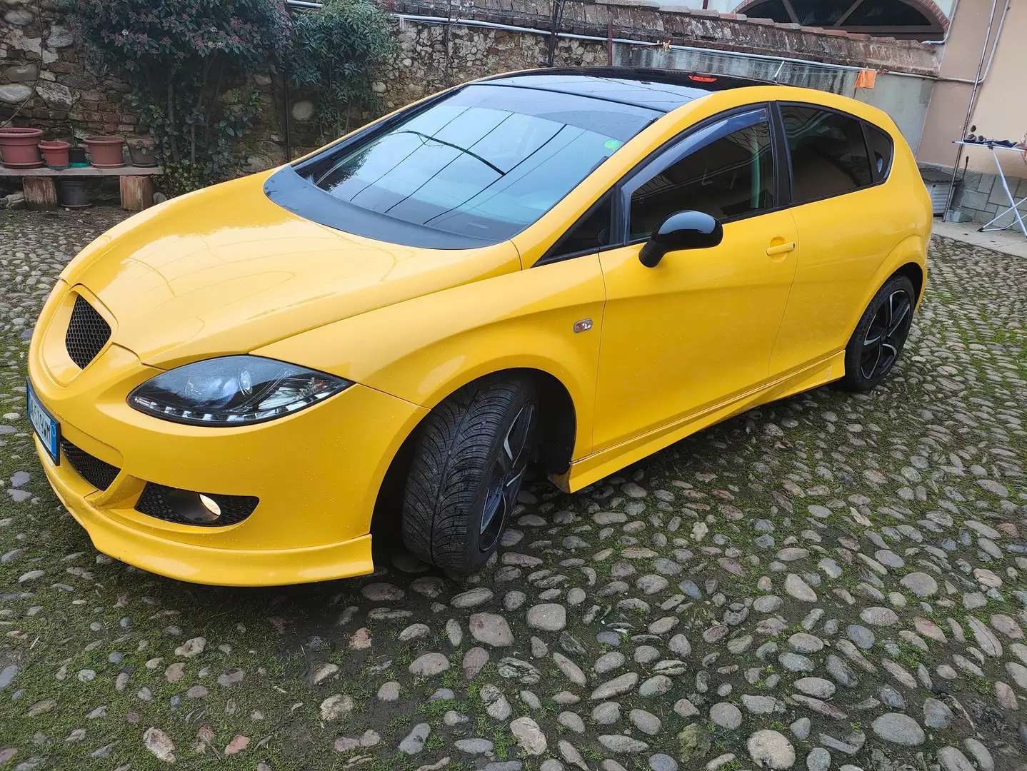 SEAT Leon Leon II 2005 1.9 tdi Style (stylance) Giallo - 1