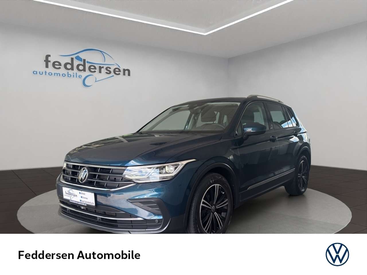 Volkswagen Tiguan 2023 — Active 1.5 TSI AHK Navi Panorama Standheizung KLI