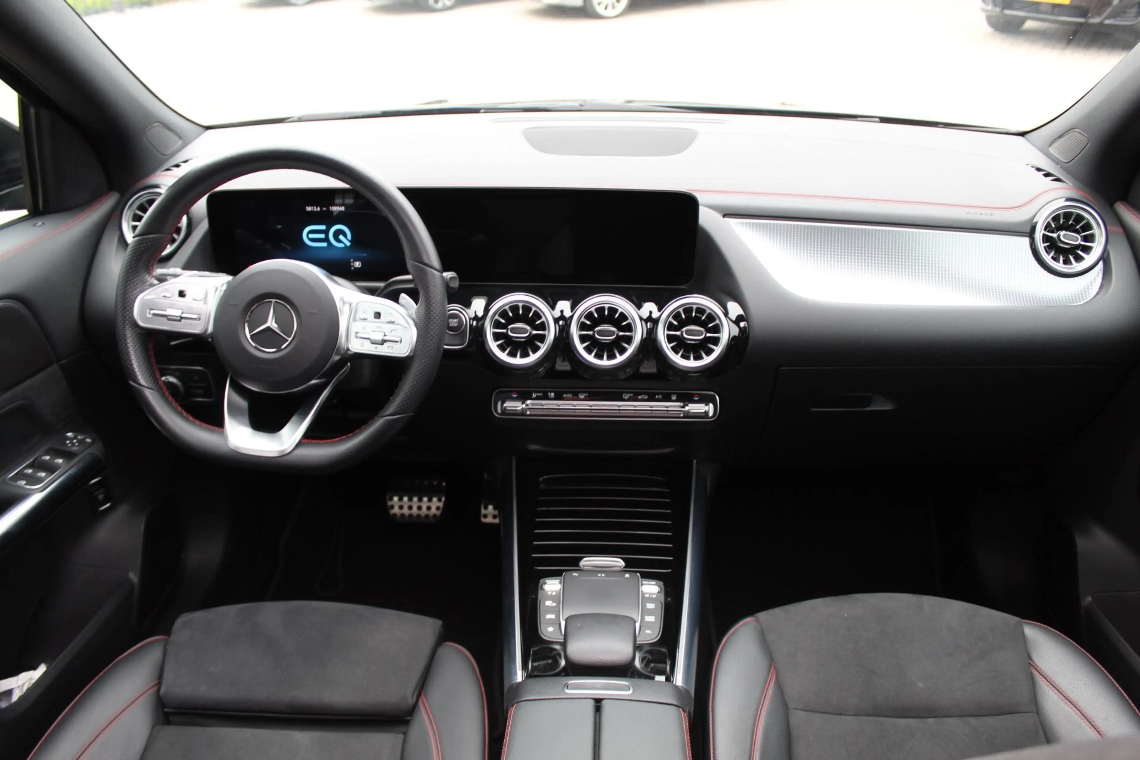 Mercedes-Benz EQA 250 AMG 67 kWh/Pano/20inch/360/sfeer/SOH 94,3% — photo 10