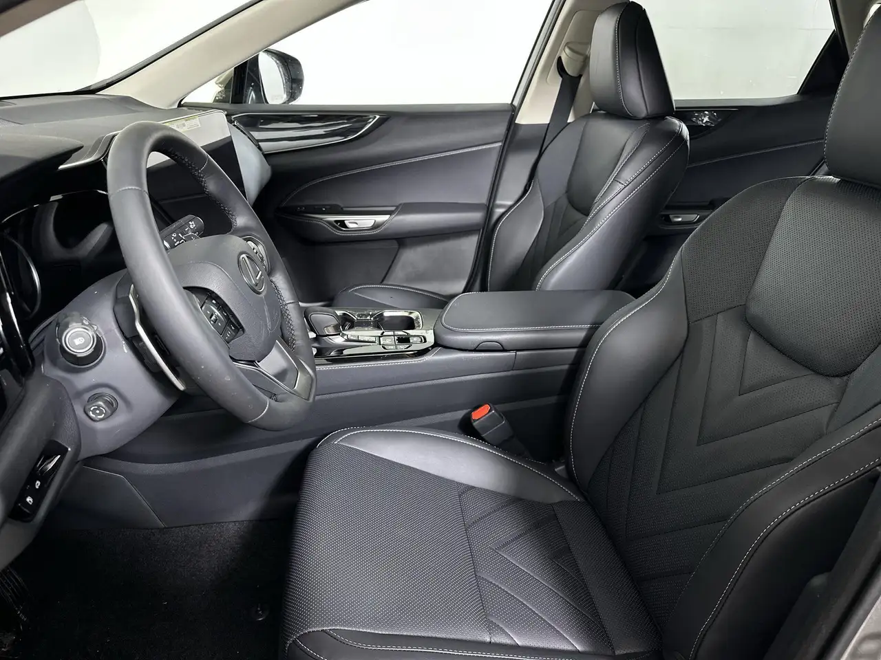 Lexus NX fotografie Lexus NX