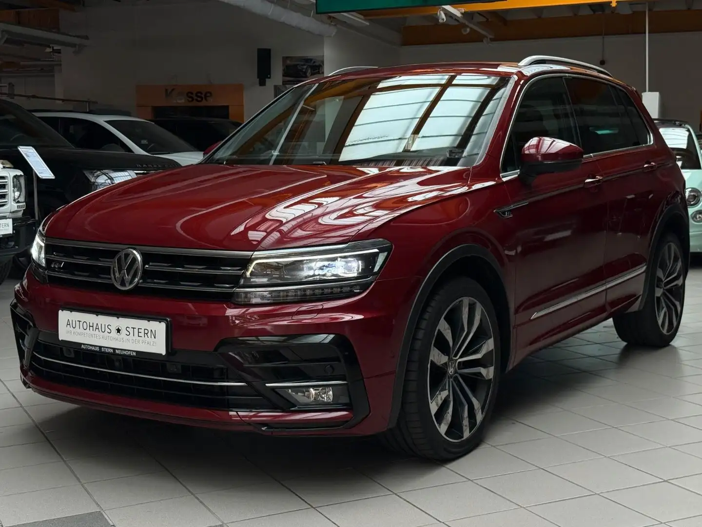 Volkswagen Tiguan Highline R-Line|4Motion|AHK|Navi|StHz.|BT - 1