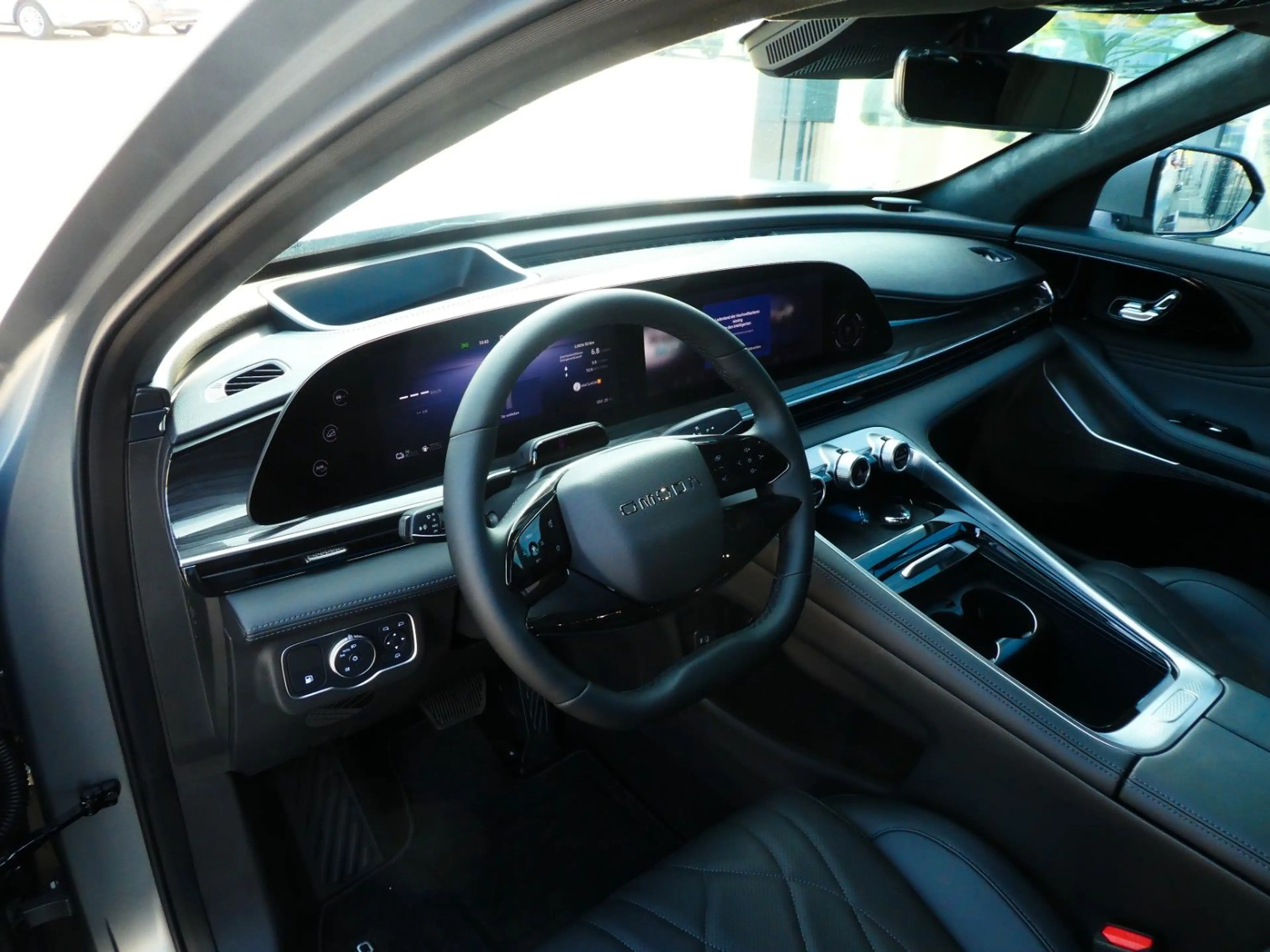 Omoda 9 4X4 PHEV SHS, 540° Kam, SHZ, PDC, LMF — photo 11