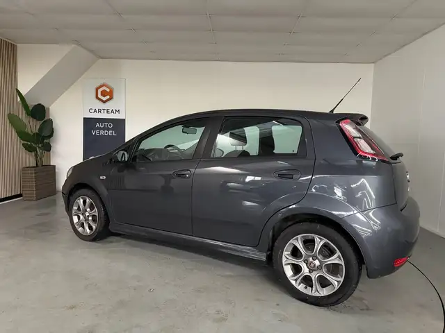 Fiat Punto Evo view 2