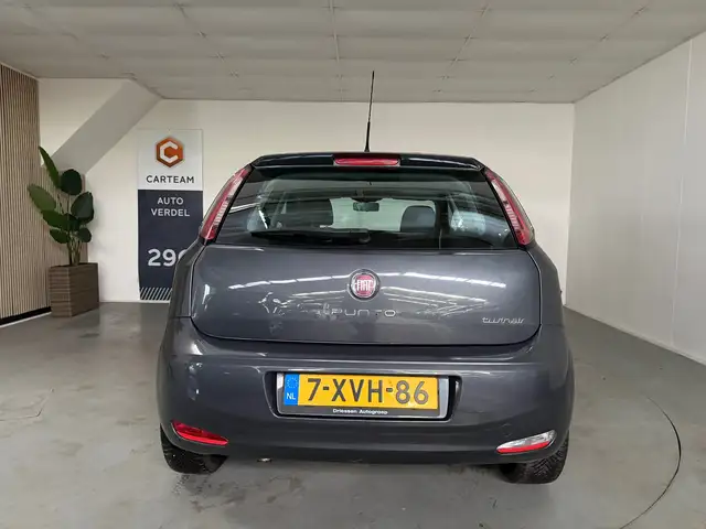 Fiat Punto Evo view 11