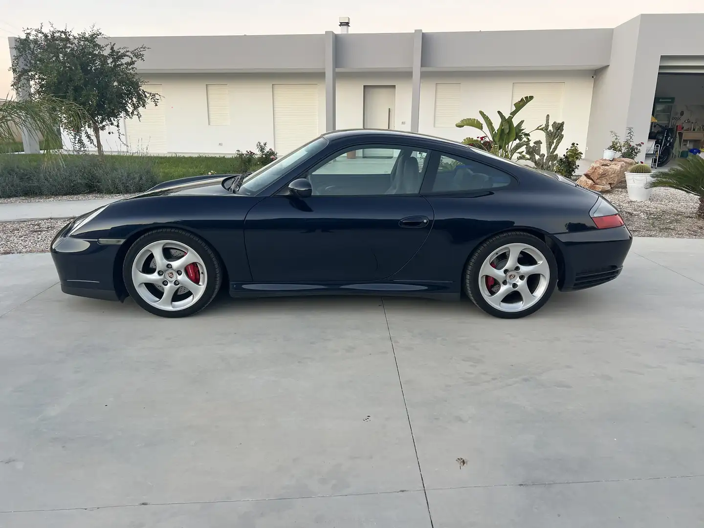 Porsche 996 911 Coupe 4s - 2