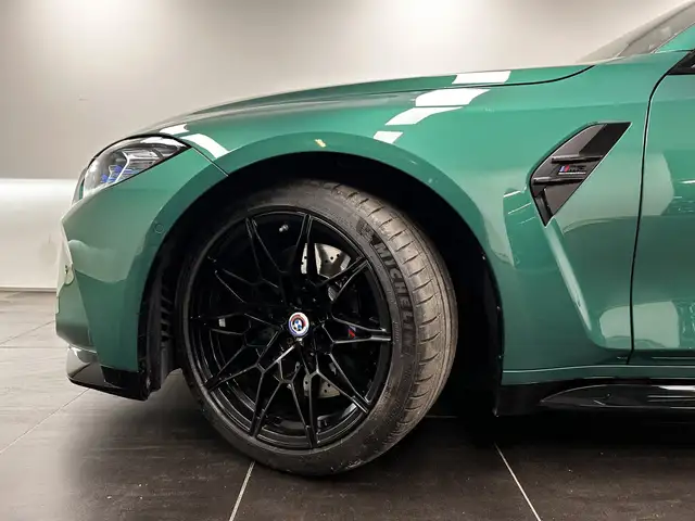 BMW M3 view 8