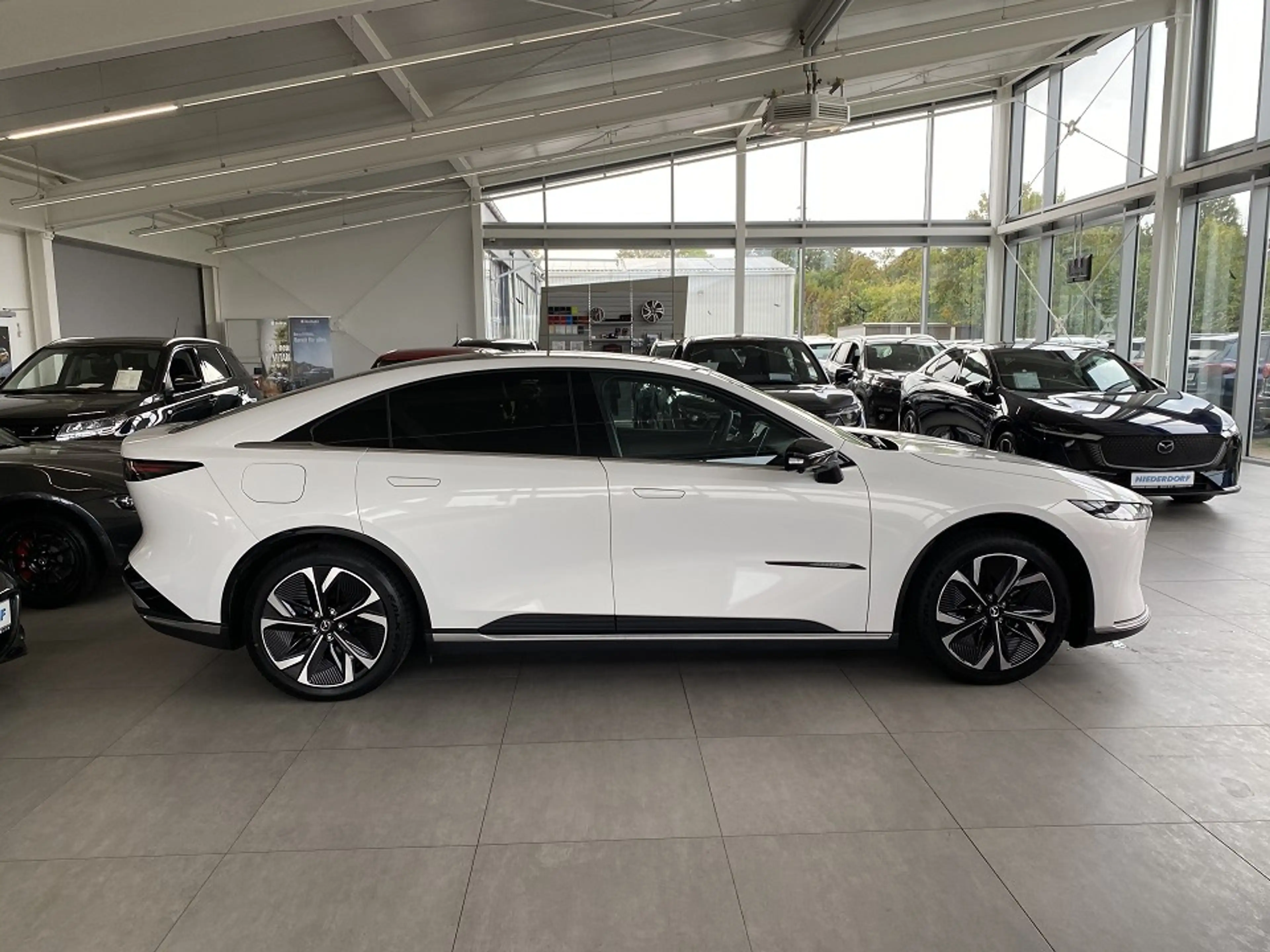 Mazda 6e EV 258ps Takumi Garantie 12.2031 Navi, Klima, 360° — photo 8