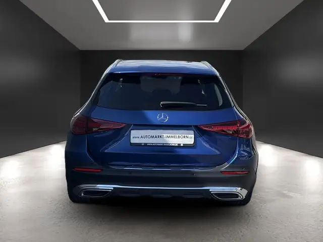 Mercedes-Benz C-Class view 10