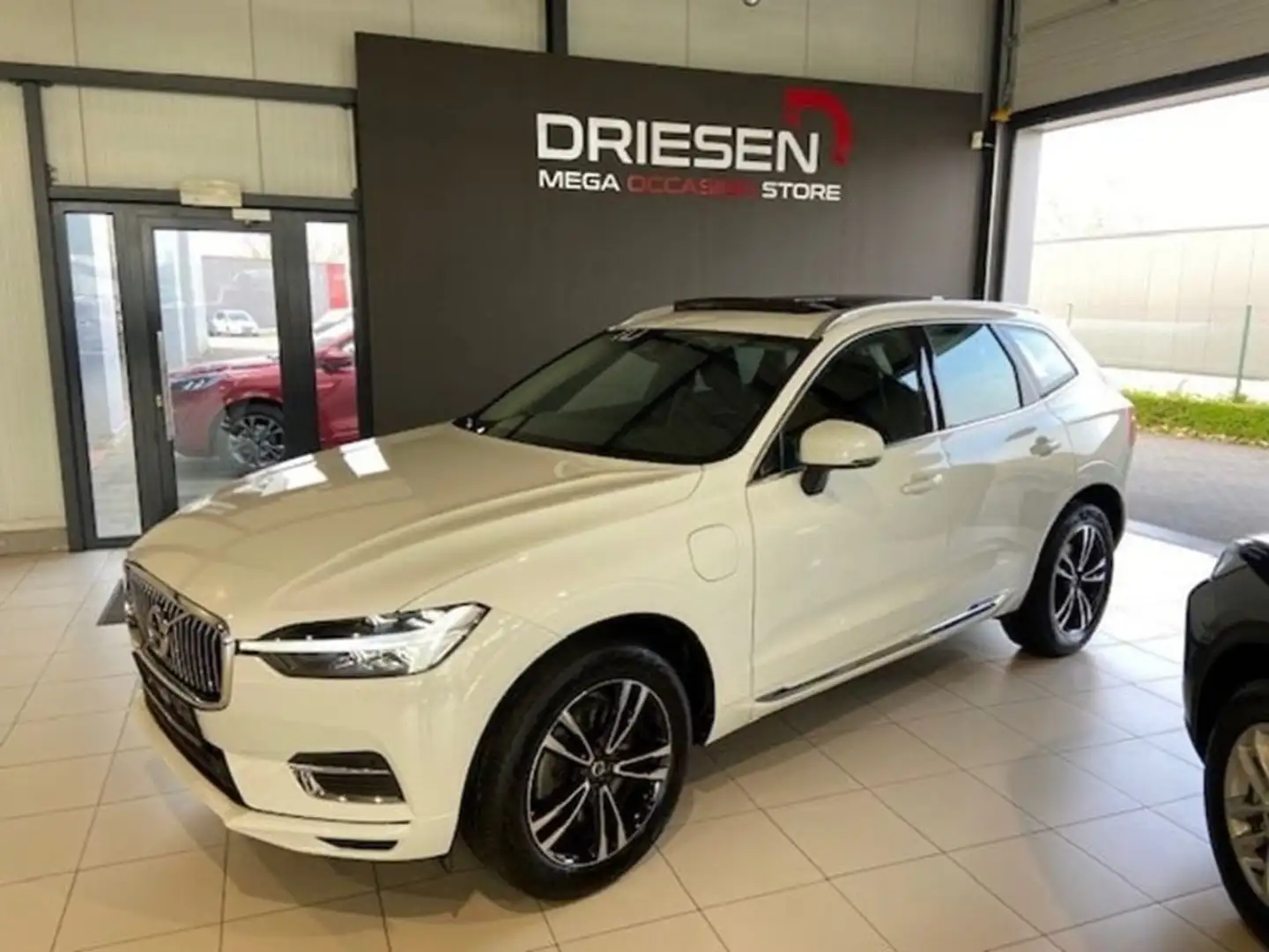 Volvo XC60 XC 60 T6 AWD RECHARGE  INSCR.  GPS/ CARPLAY / PANO Blanc - 1