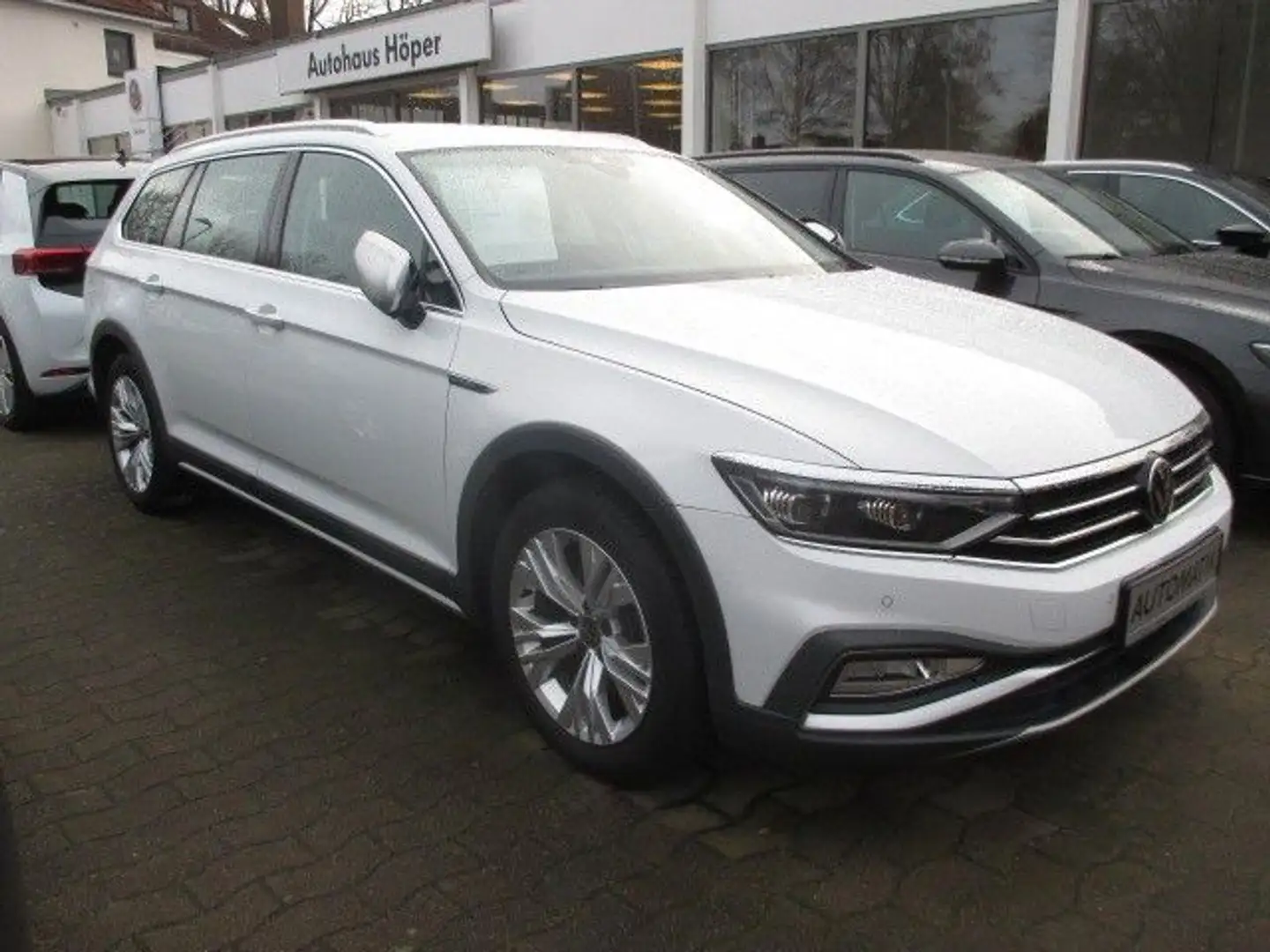 Volkswagen Passat Variant Alltrack 4M+NAV+AHK+SHZ+IQ.LIGHT Blanc - 2