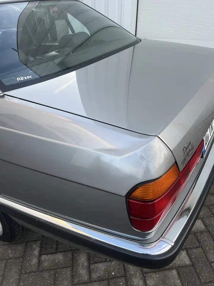 BMW 750i, foto 9