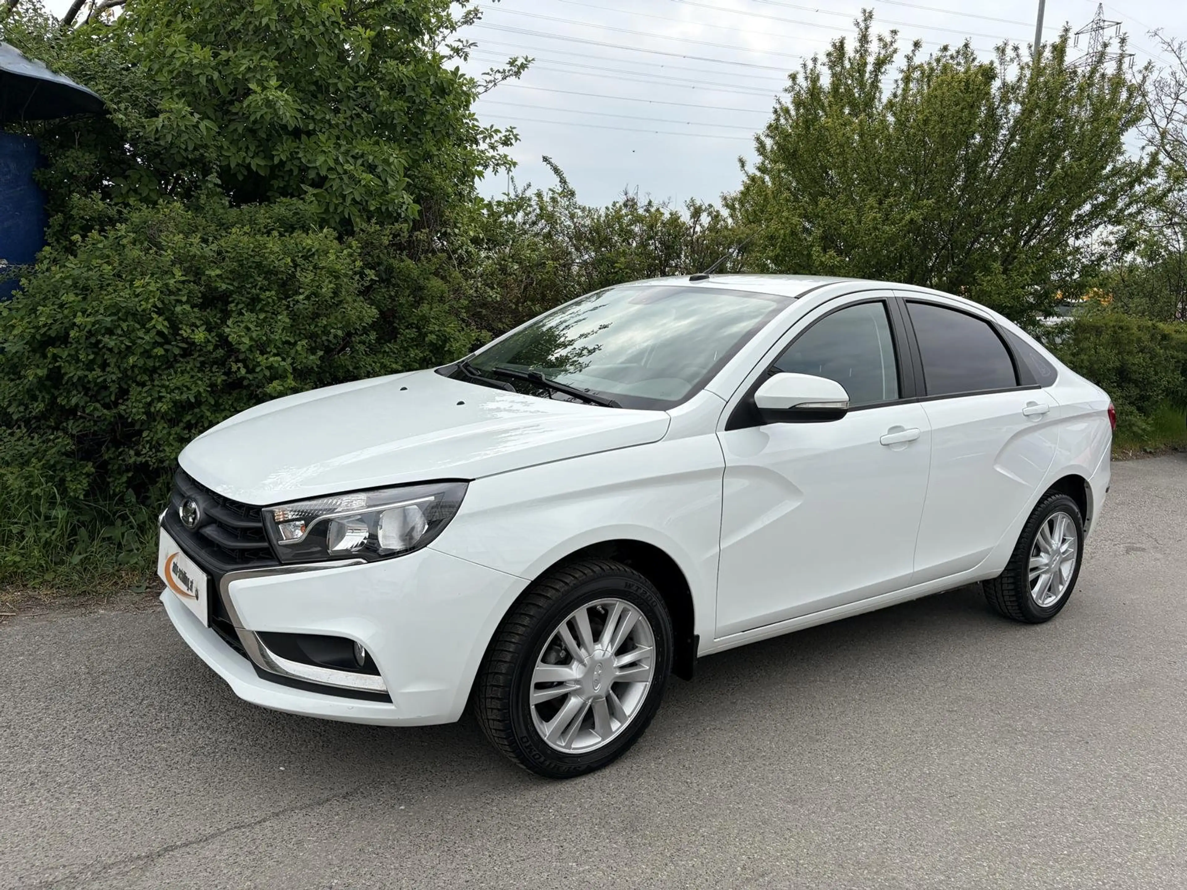 Lada Vesta 1,6 Benzin Automatik PDC Sitzheizung 4Zylinder — photo 4