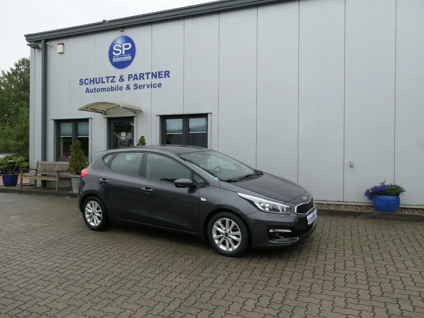 Kia Ceed / cee'd Ceed Edition 7 // Scheckh., PDC, Lenk + Sitzh., Grigio - 1