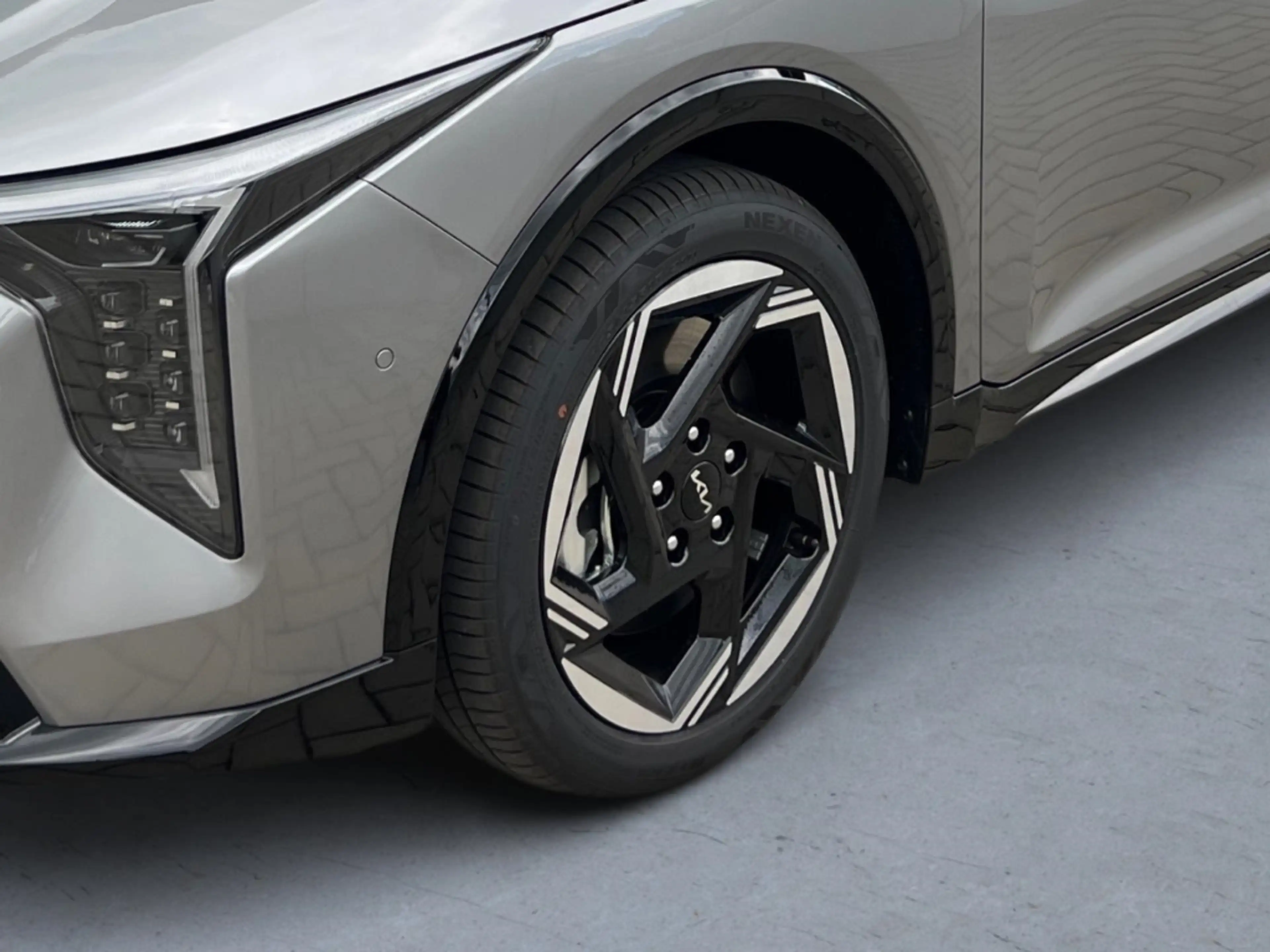 Kia K4 SW GT-Line 1.6T DCT7 P5-P6 Drive 360°Head-Up Leder — photo 6