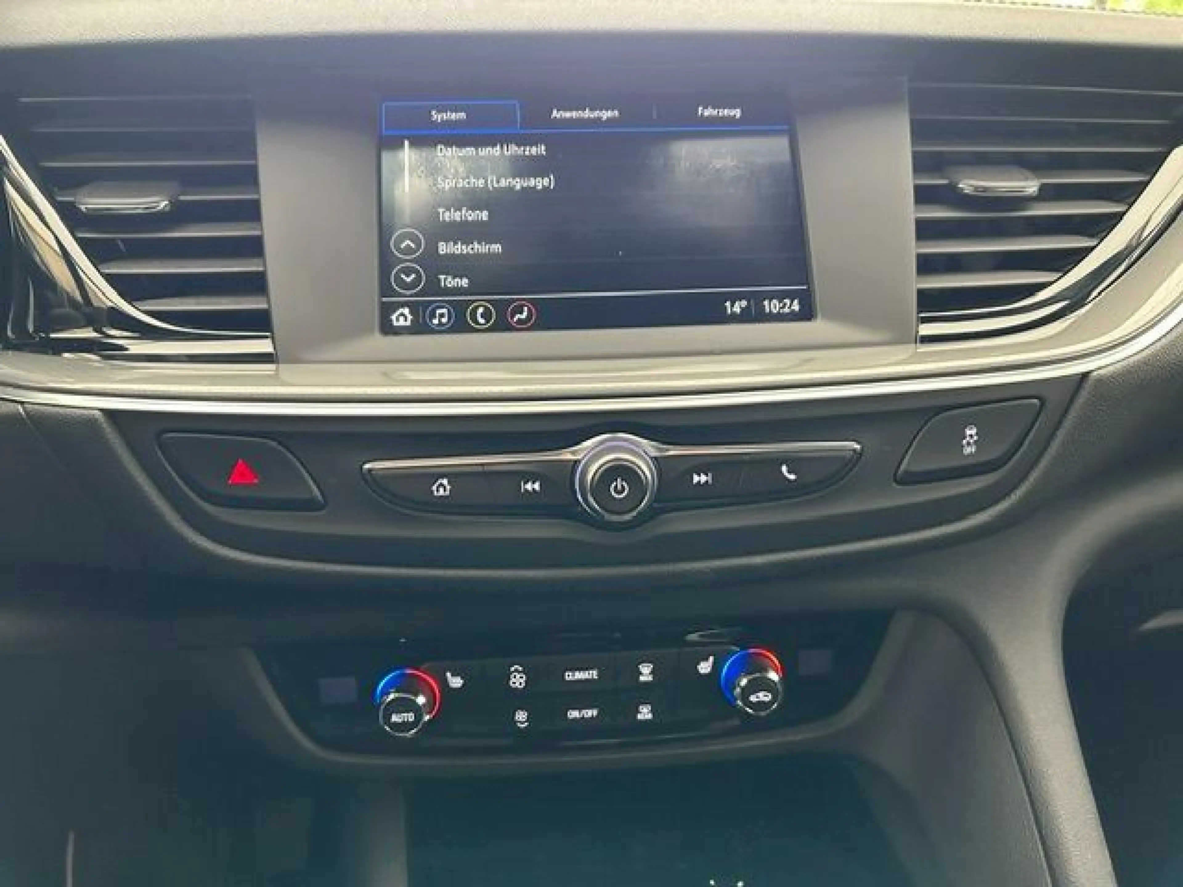 Opel Insignia Edition — photo 12