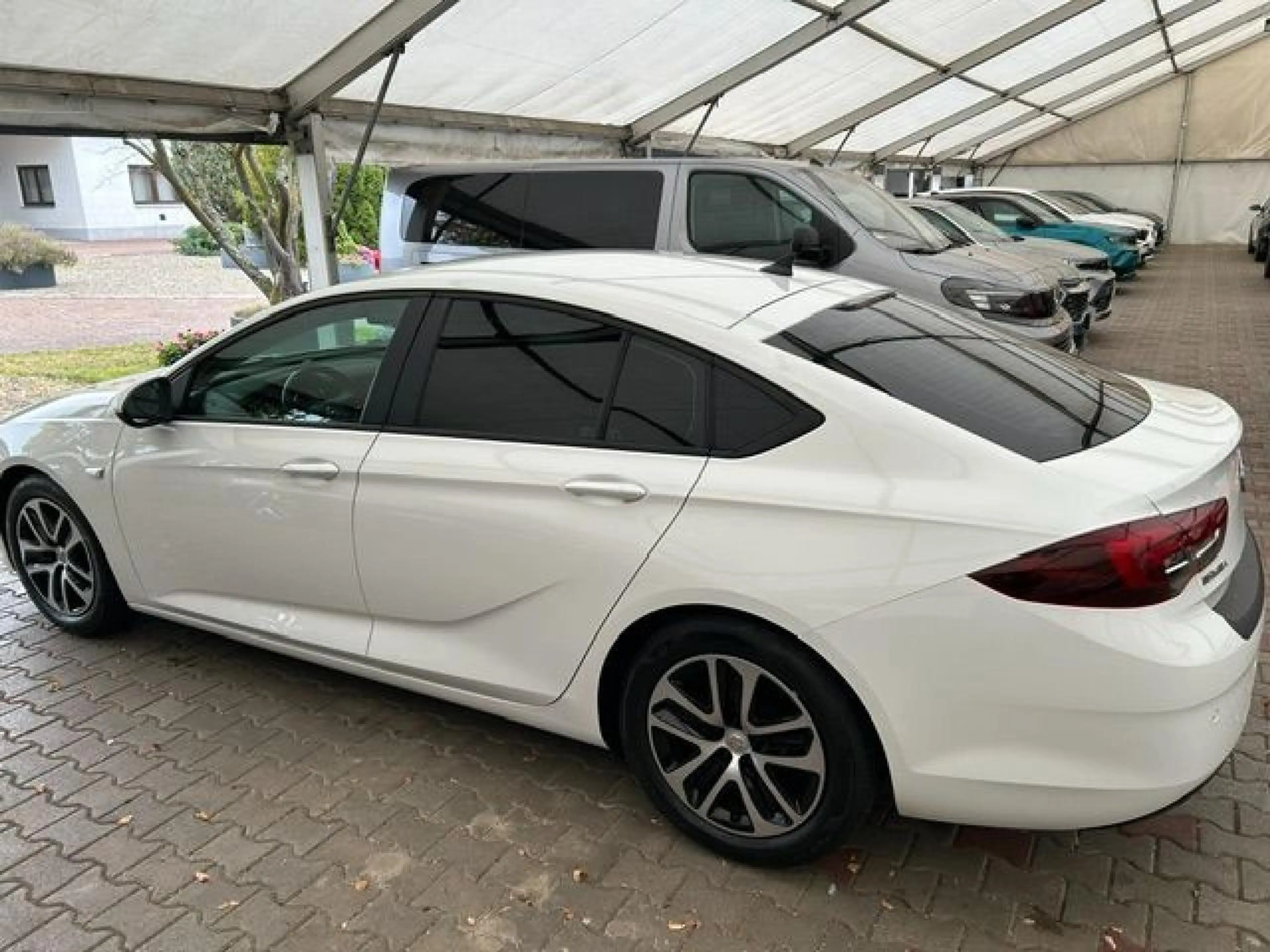 Opel Insignia Edition — photo 8