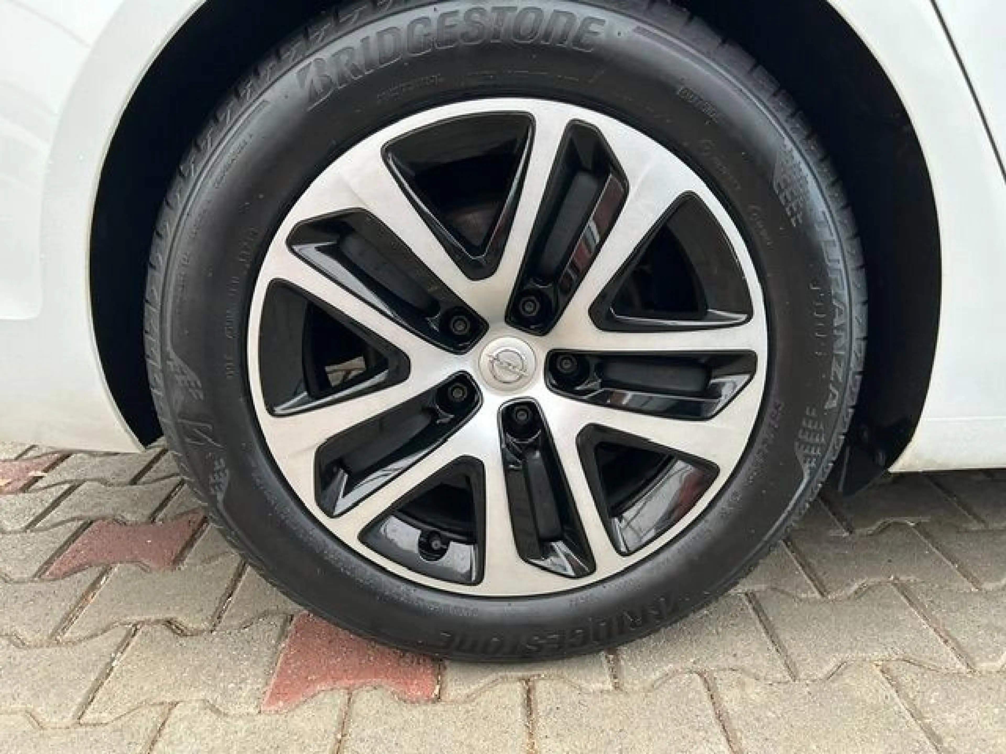 Opel Insignia Edition — photo 5