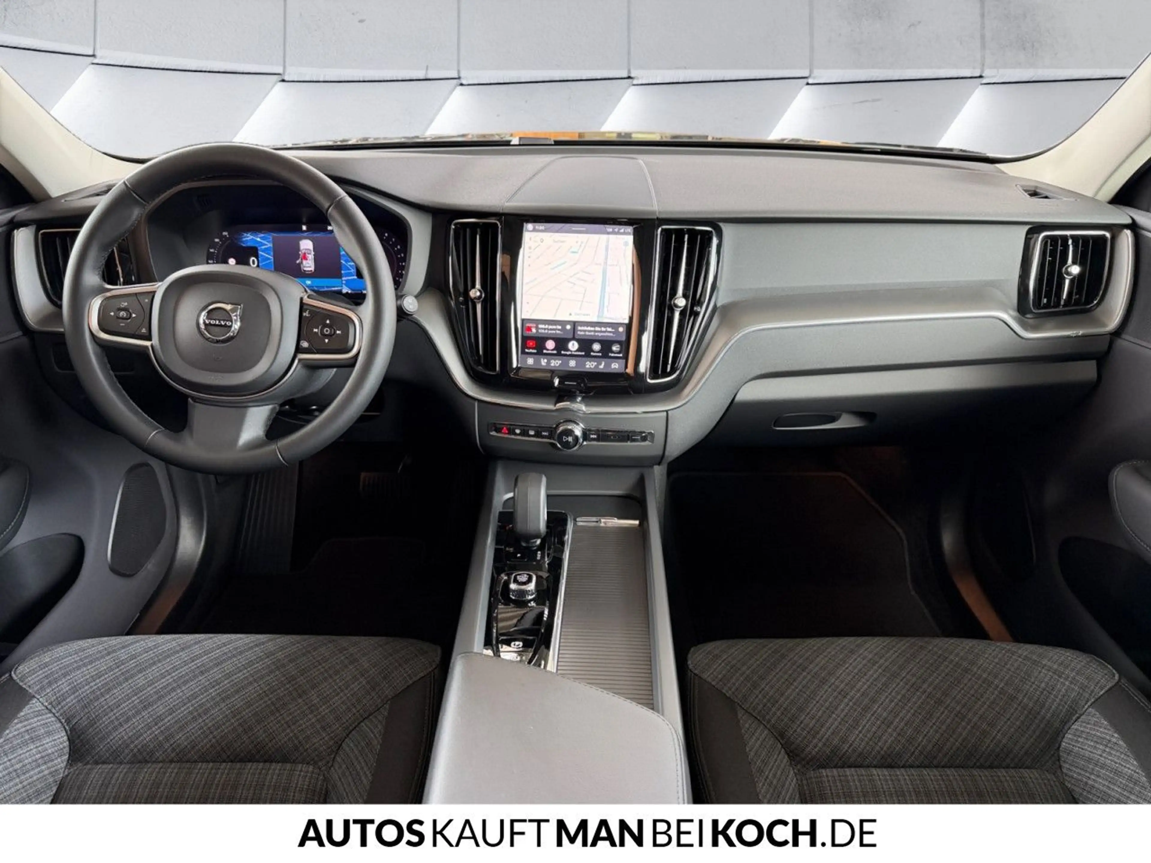 Volvo XC60 B4 Core ACC BLIS 4xSHZ LHZ NAVI — photo 9