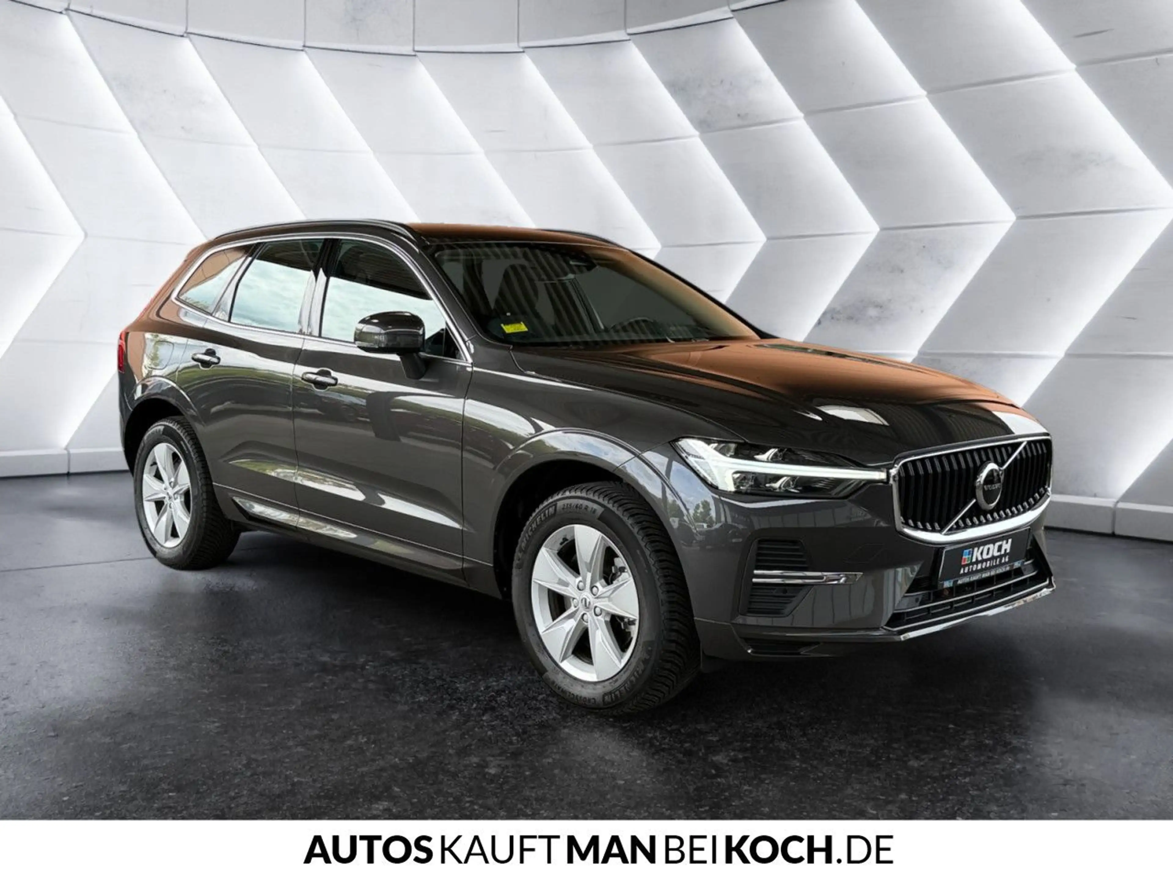 Volvo XC60 B4 Core ACC BLIS 4xSHZ LHZ NAVI — photo 6