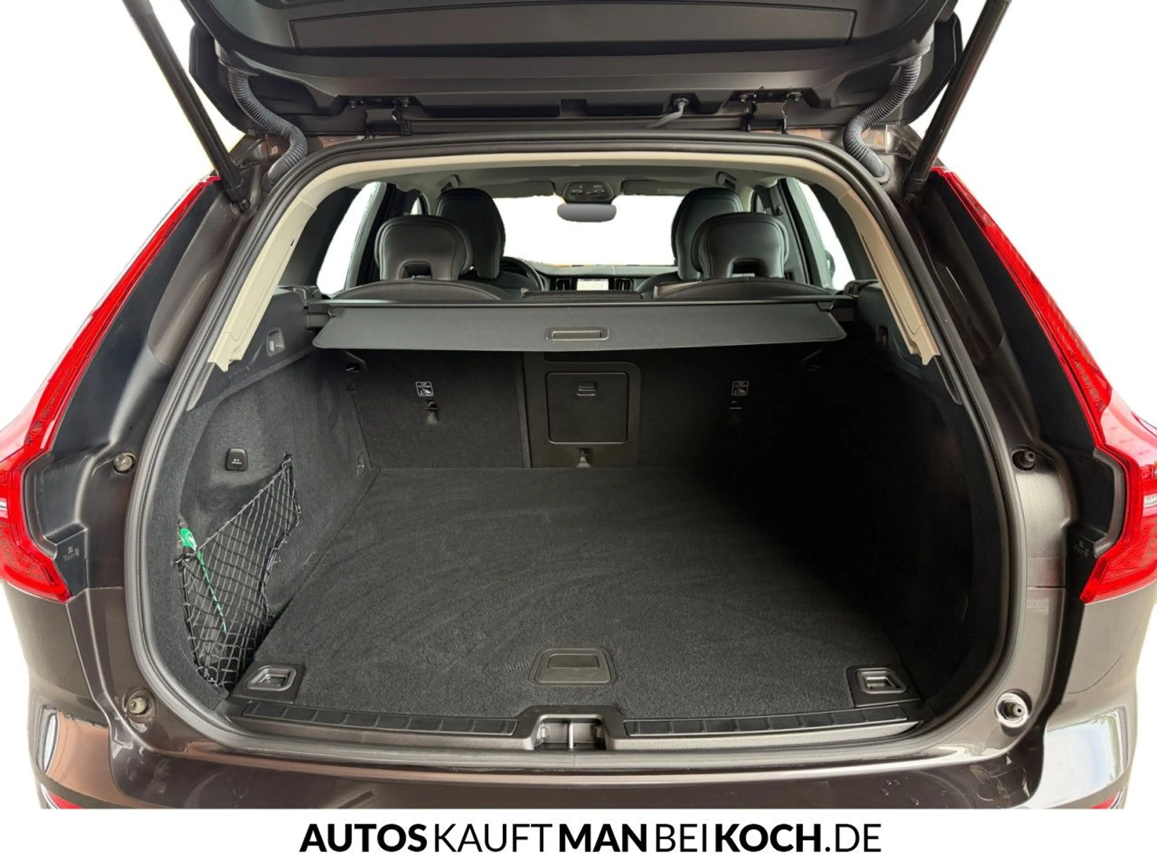 Volvo XC60 B4 Core ACC BLIS 4xSHZ LHZ NAVI — photo 15