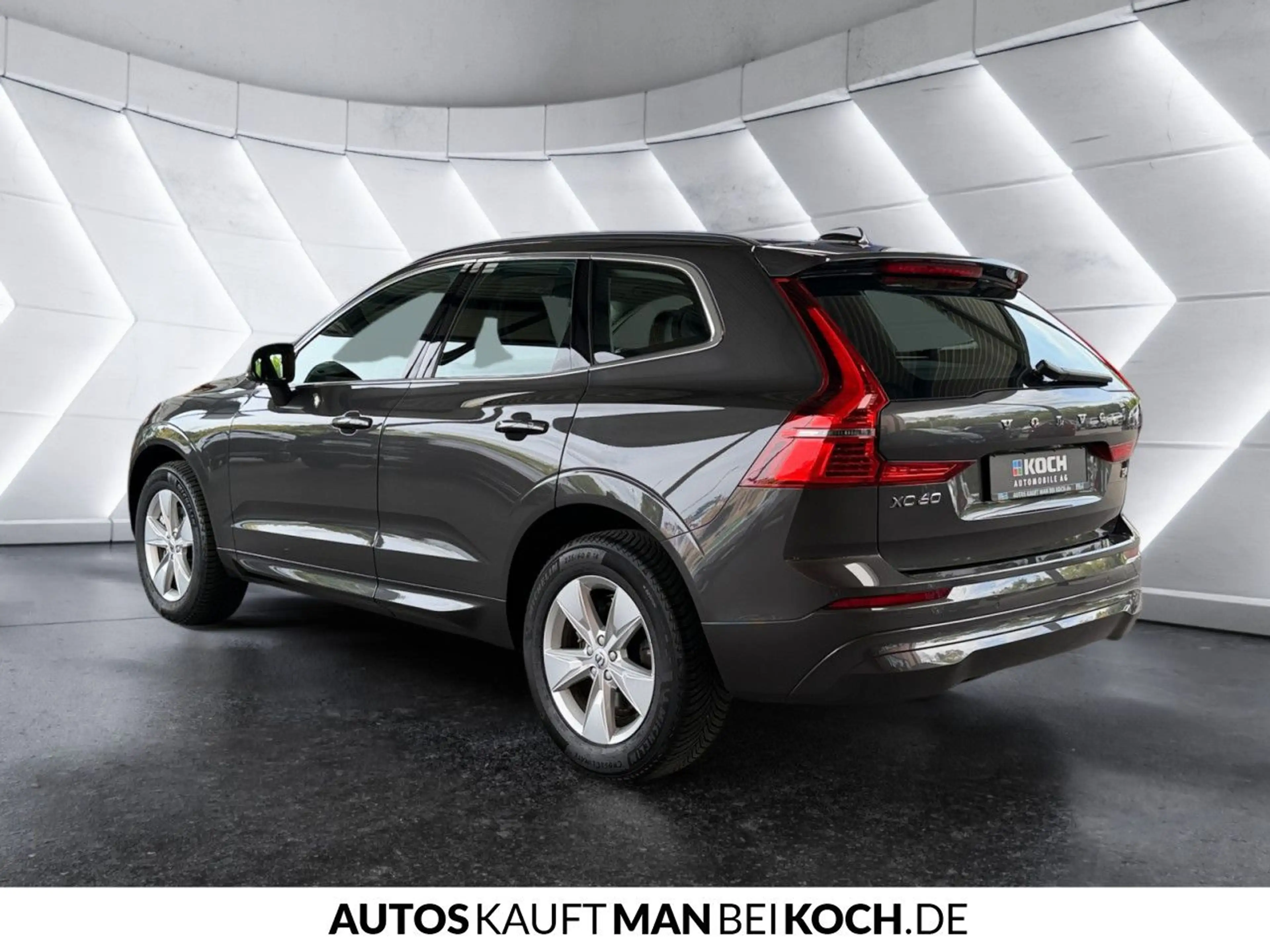 Volvo XC60 B4 Core ACC BLIS 4xSHZ LHZ NAVI — photo 4