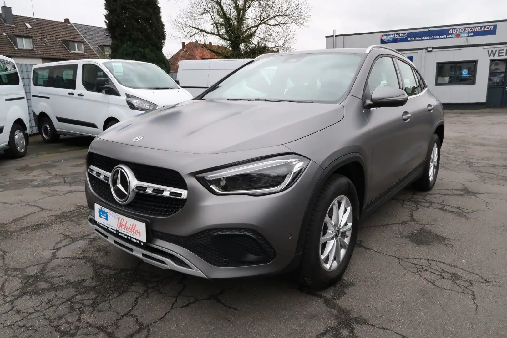 Mercedes-Benz GLA 200 d Style designo magno grau matt Szürke - 1