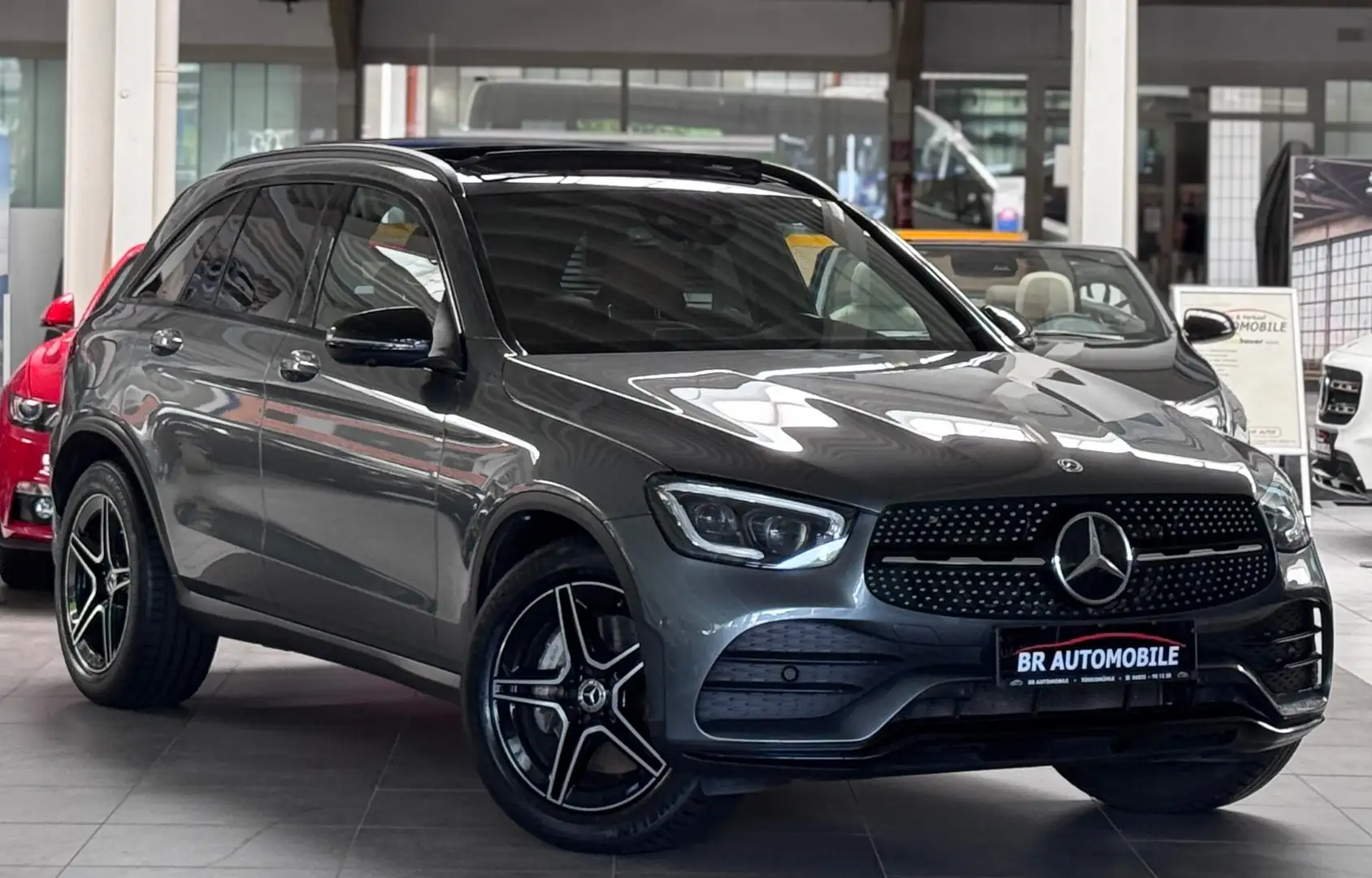 Mercedes-Benz GLC 300 GLC 300d 4Matic*AMG-Line*1.Hand*Pano*AHK*Burmester Grau - 1