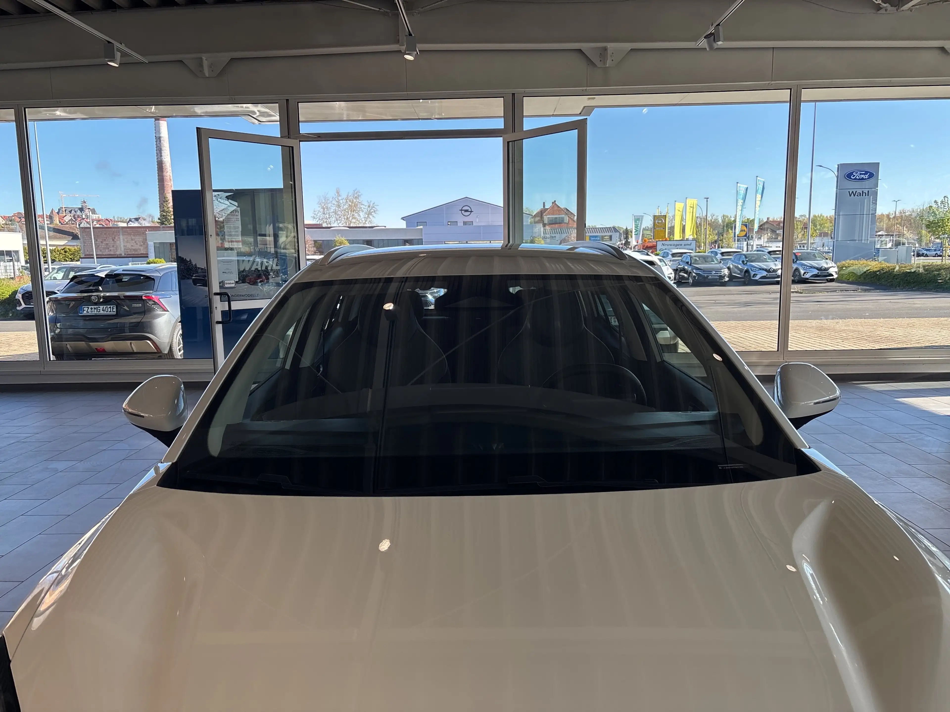 MG MG4 Urban EV 54kWh Comfort — photo 14