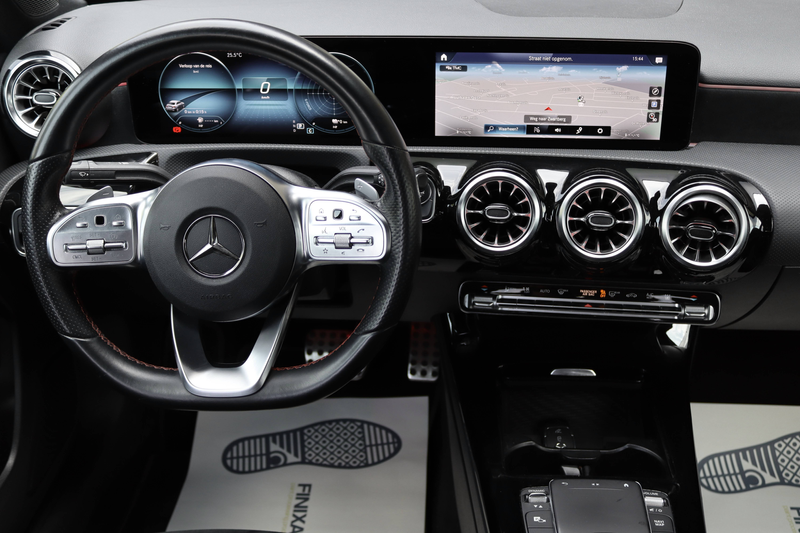 Mercedes-Benz A 250 A 250 e PHEV AMG-Line Keyless Camera Garantie* — photo 10