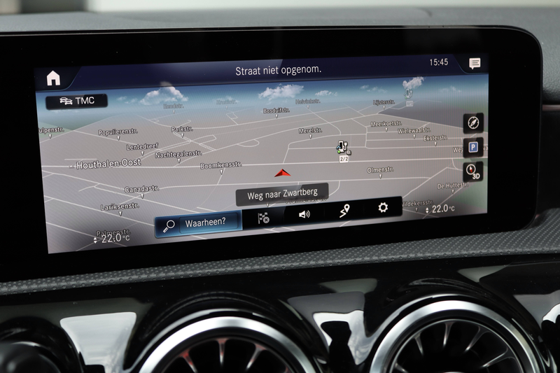 Mercedes-Benz A 250 A 250 e PHEV AMG-Line Keyless Camera Garantie* — photo 13