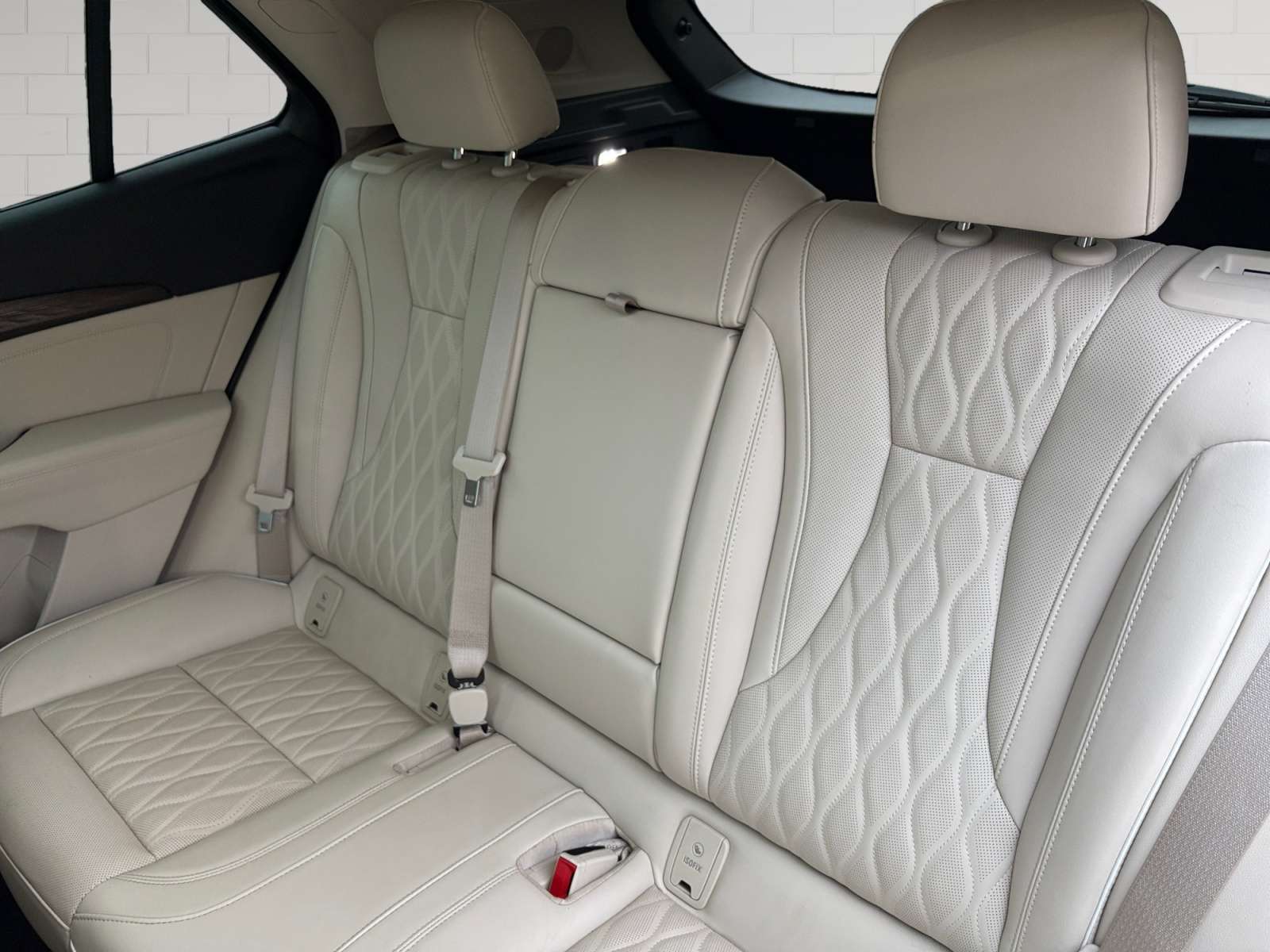 used 2022 Buick Envision car, priced at $33,994