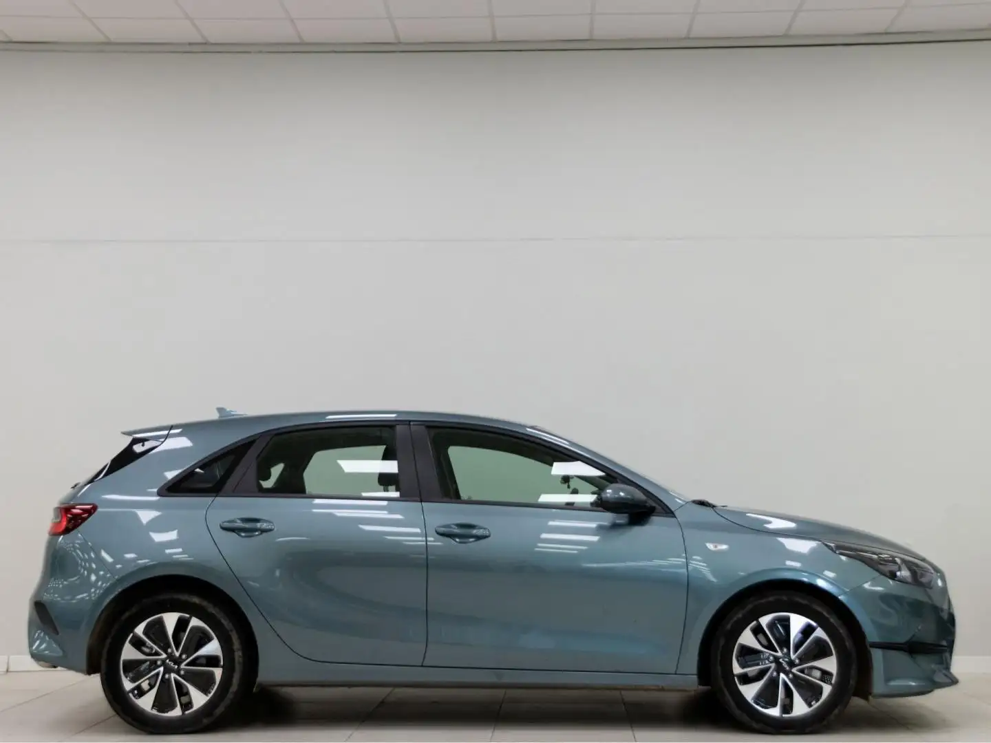 Kia Ceed / cee'd 1.0 T-GDI Drive 100 Gris - 2