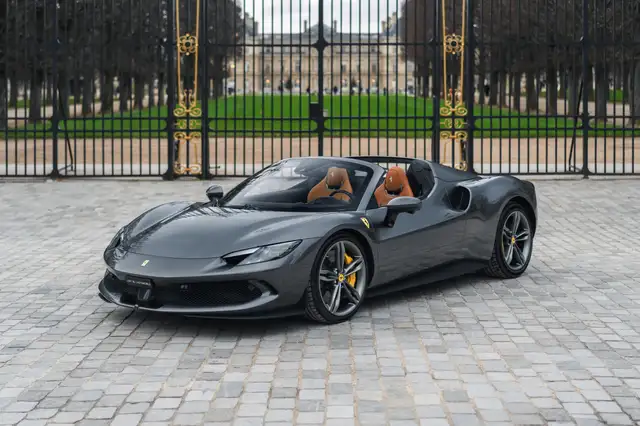 Ferrari 296 GTS 3.0 Turbo V6 Hybride 830 ch - 3 200 km