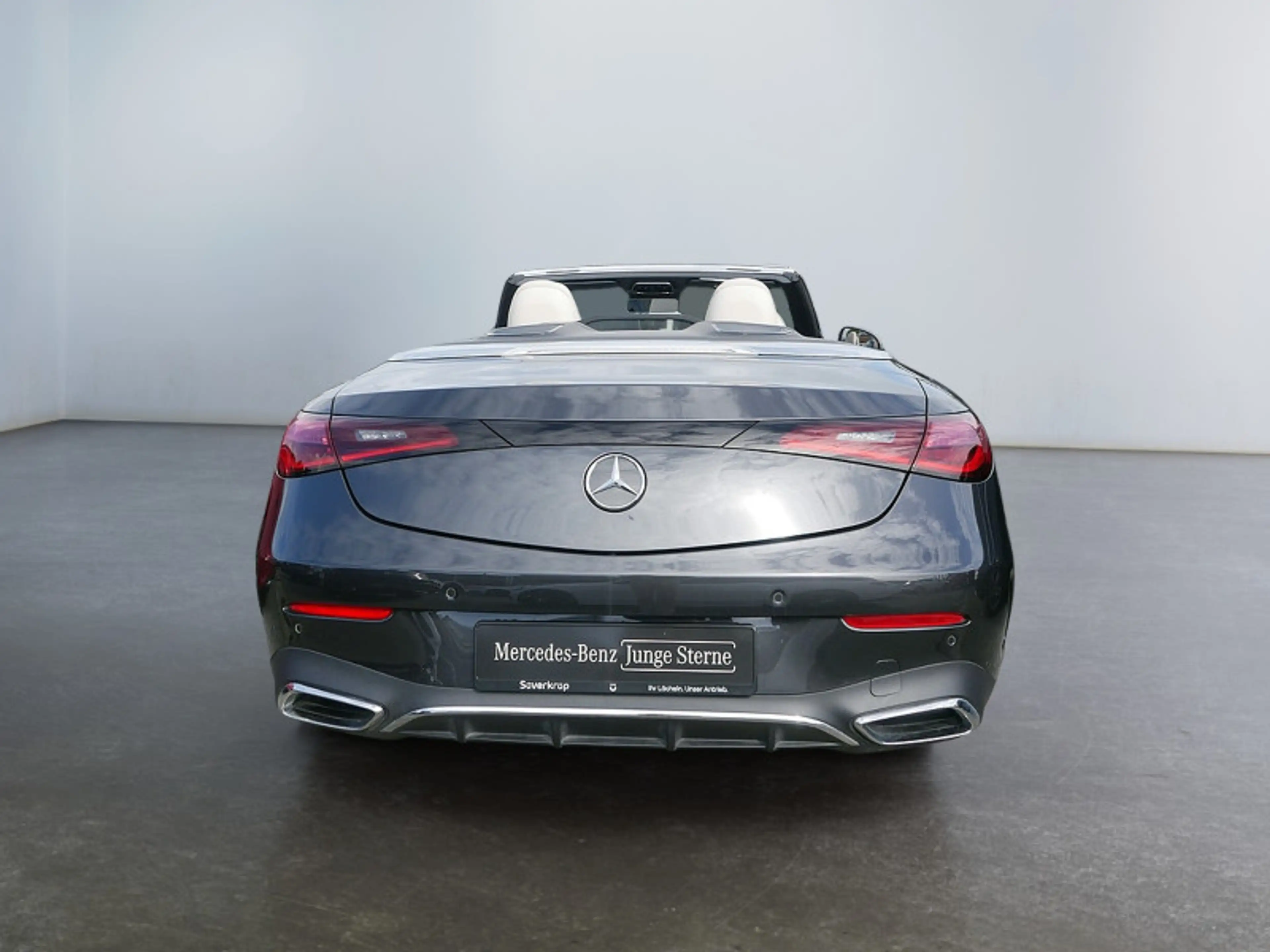 Mercedes-Benz CLE 220 d Cabrio , AMG MEMO KAMERA SPUR PDC SHZ — photo 7