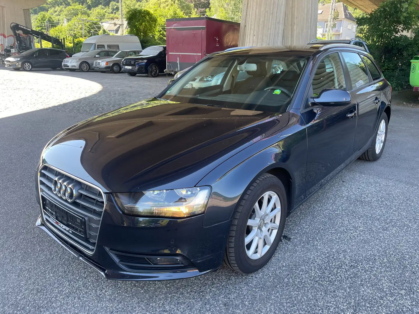 Audi A4 1.8 TFSI 170ps Attraction Blau - 1
