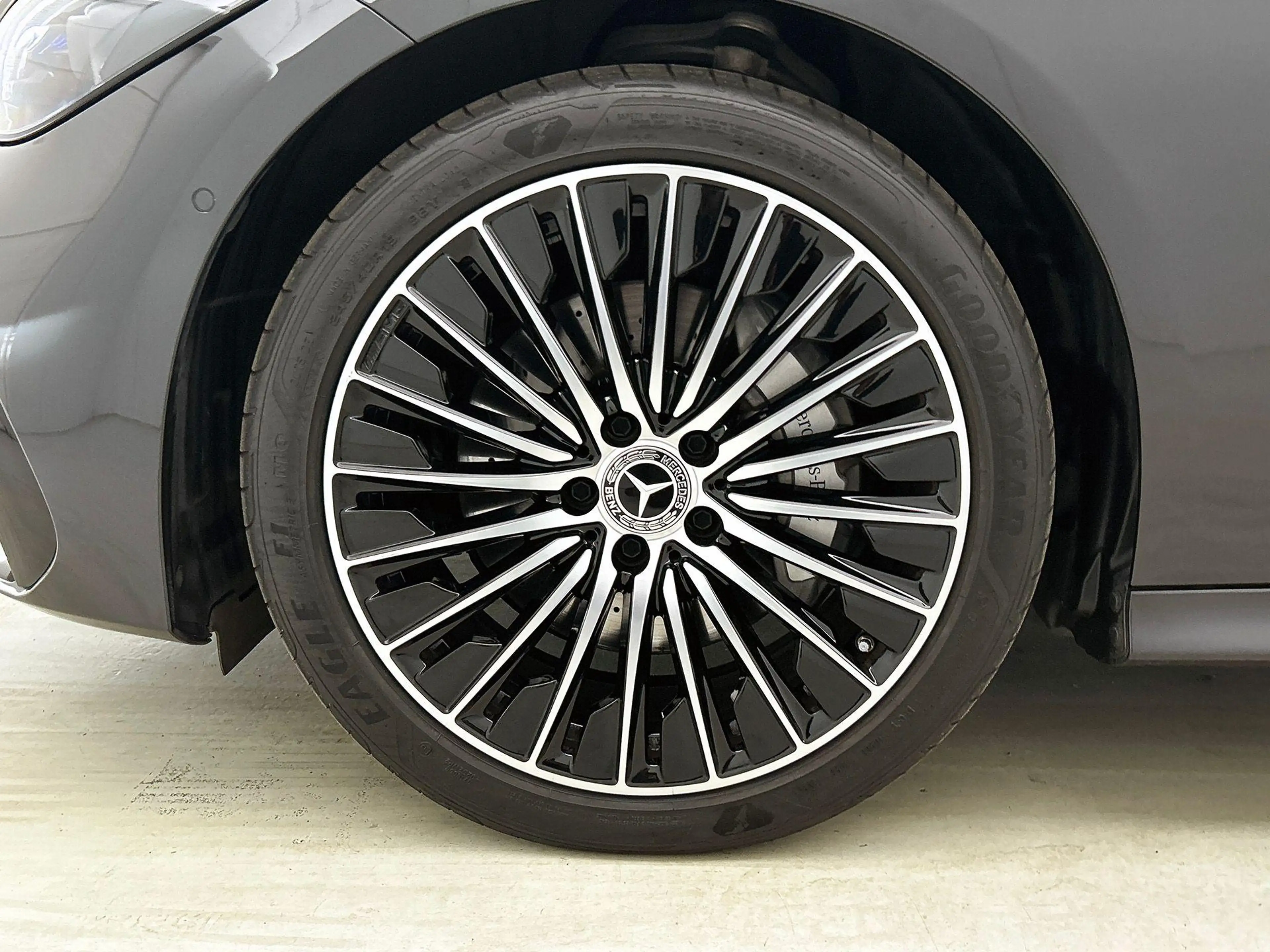 Mercedes-Benz CLE 200 Coupé AMG Line Night Pack | Panoramisch Dak | Dode — photo 4