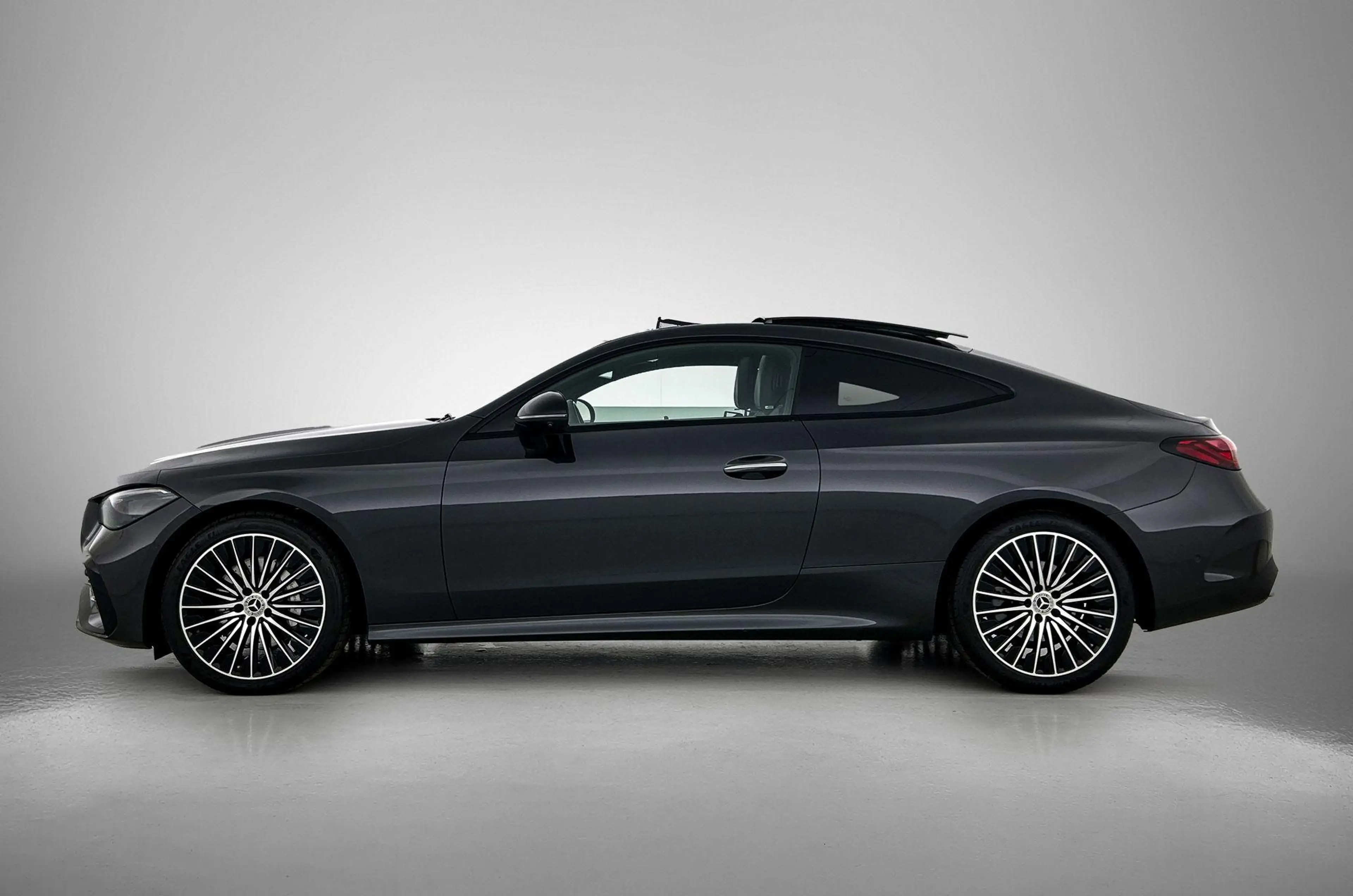 Mercedes-Benz CLE 200 Coupé AMG Line Night Pack | Panoramisch Dak | Dode — photo 6